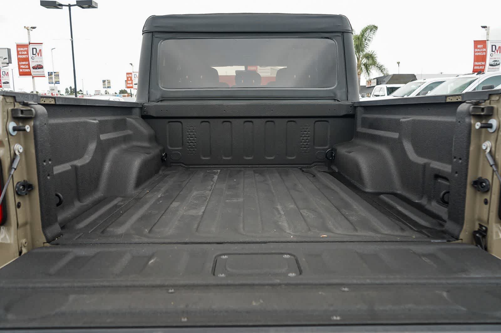 Thumbnail: 2020 Jeep Gladiator - 22