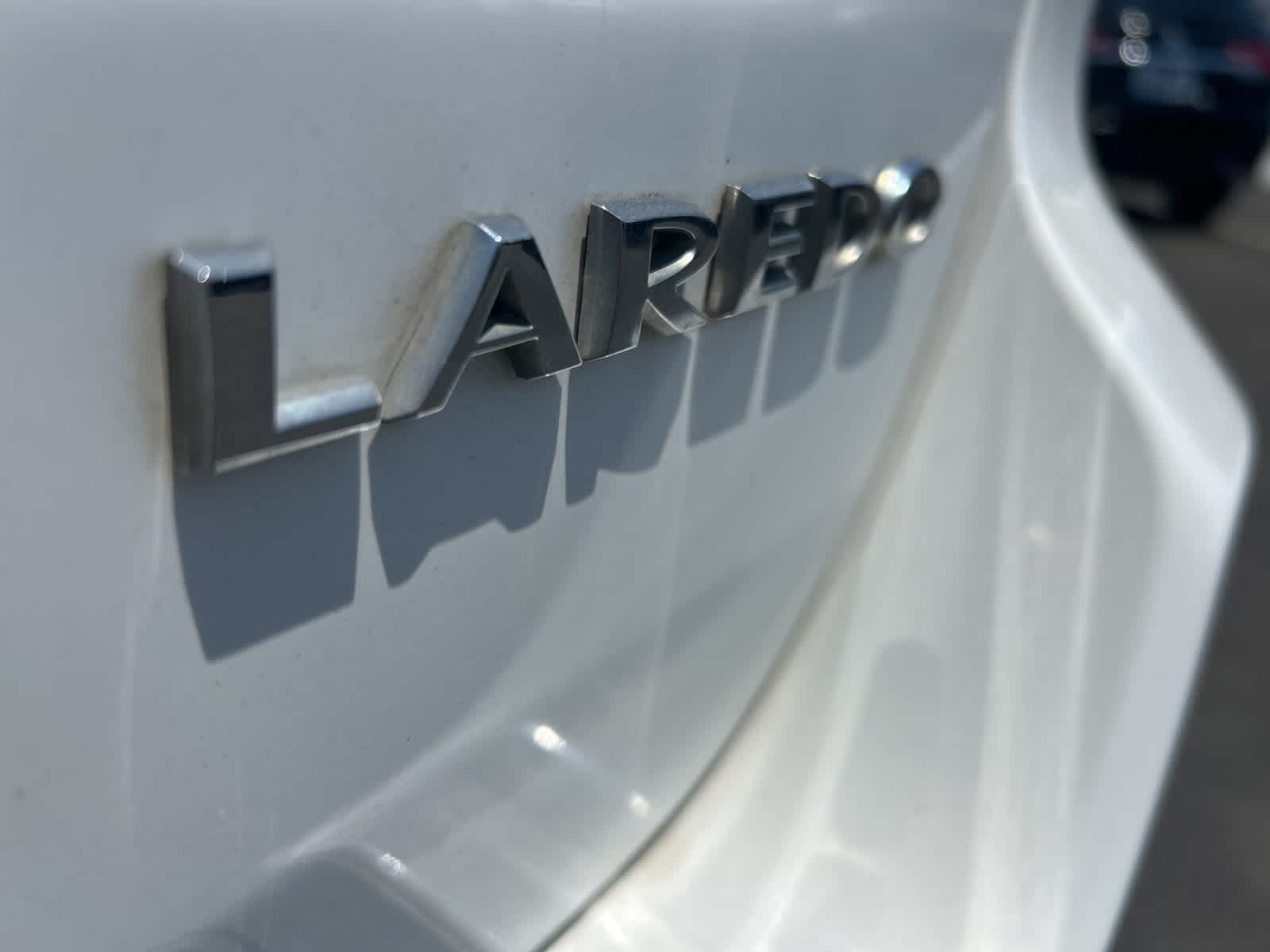 Thumbnail: 2016 Jeep Grand Cherokee - 14