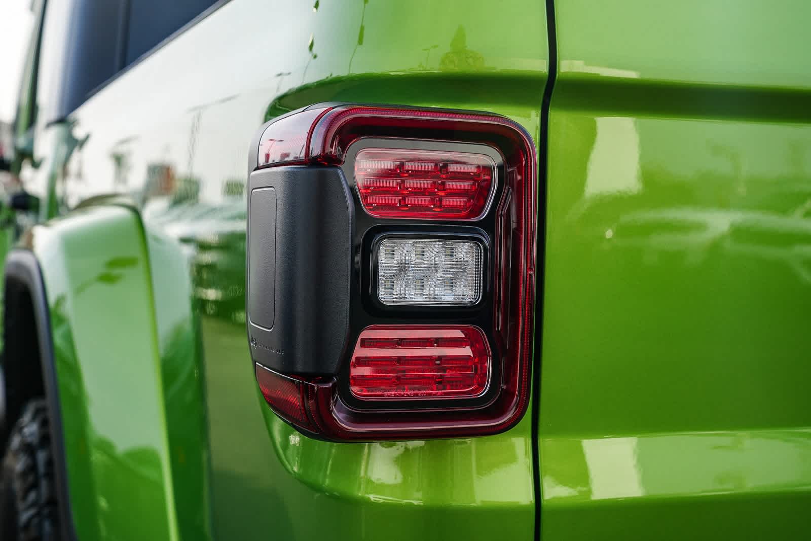 Thumbnail: 2026 Jeep Gladiator - 7