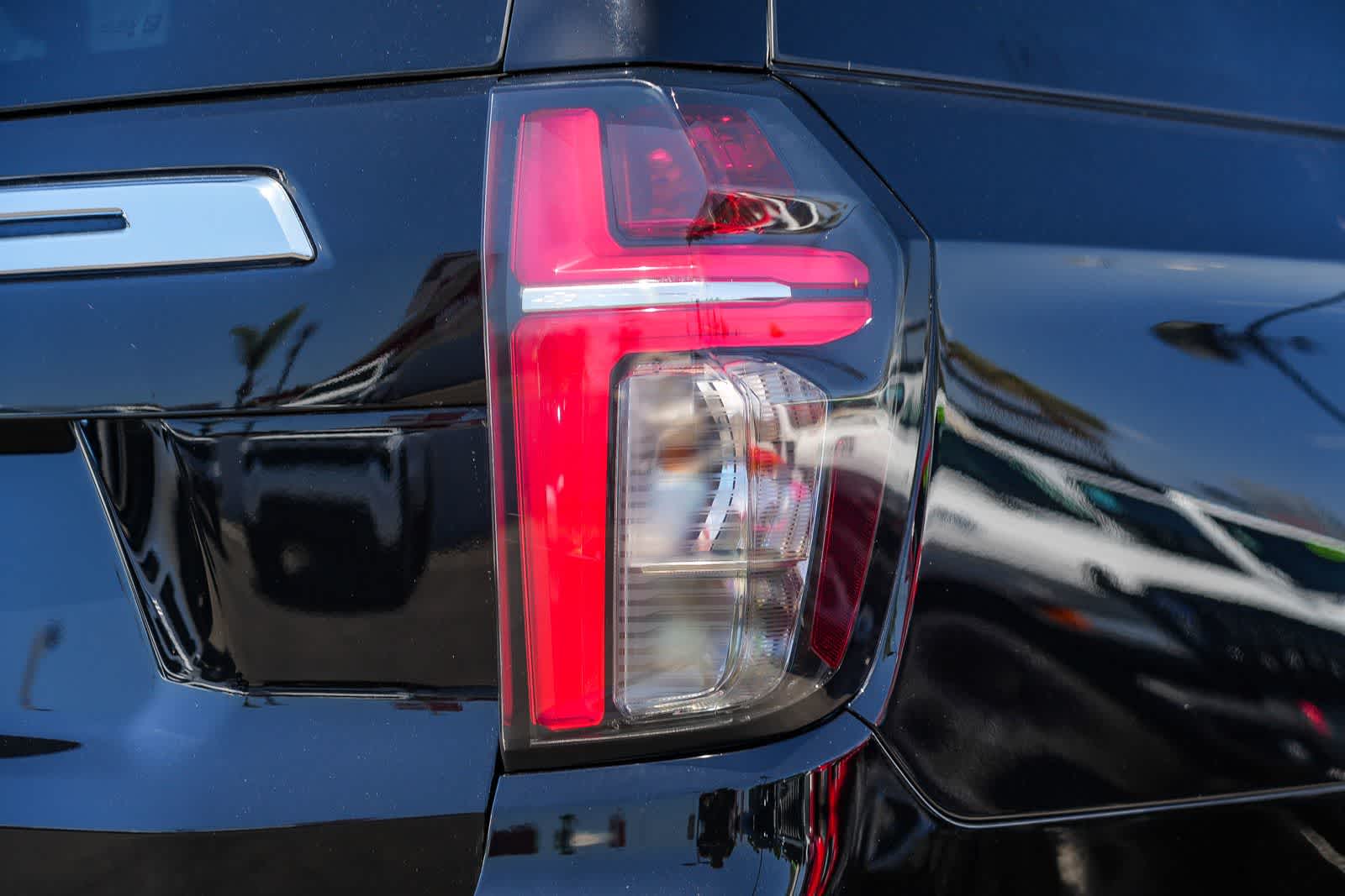 Thumbnail: 2024 Chevrolet Suburban - 8