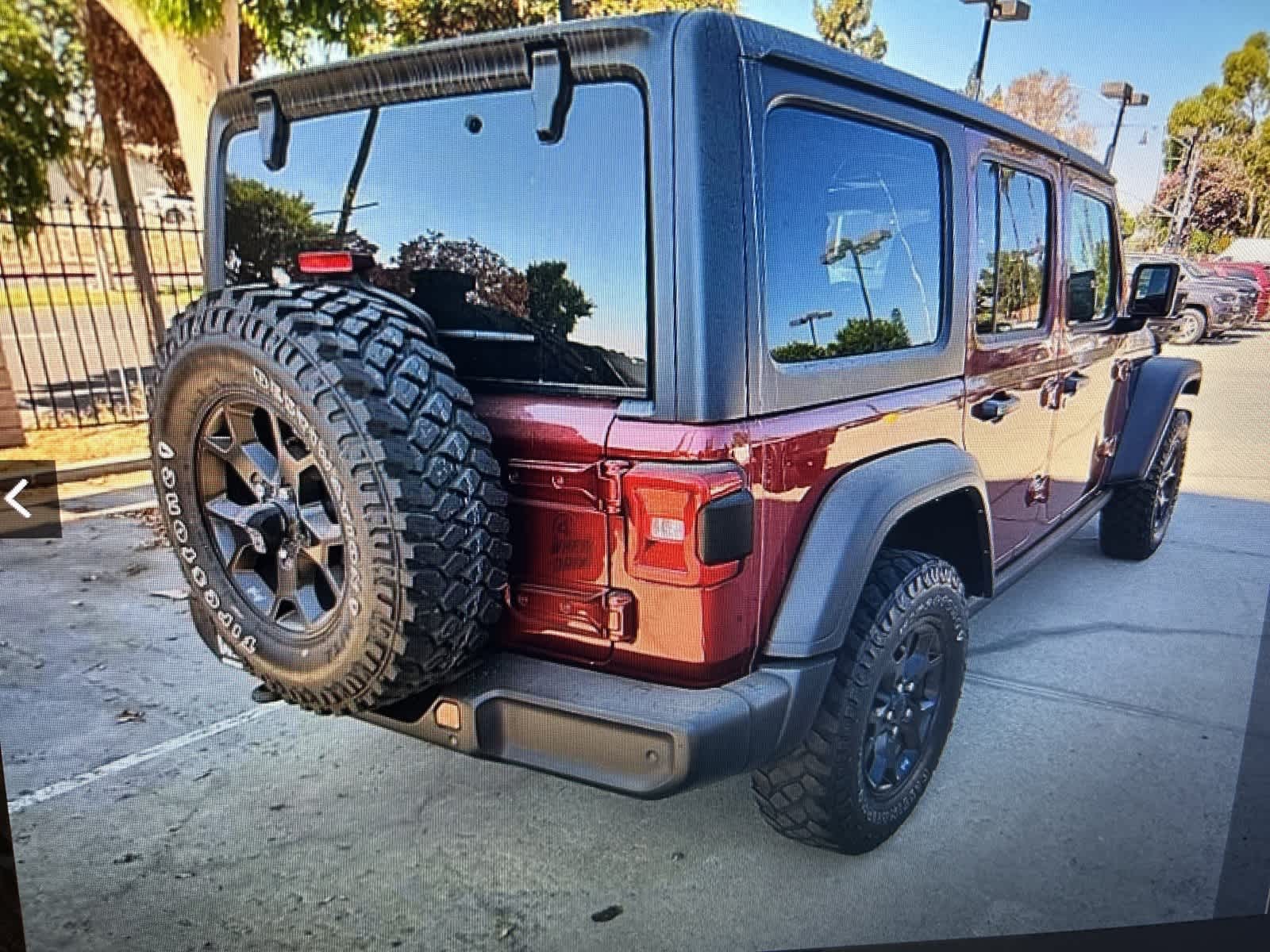 Thumbnail: 2021 Jeep Wrangler - 3