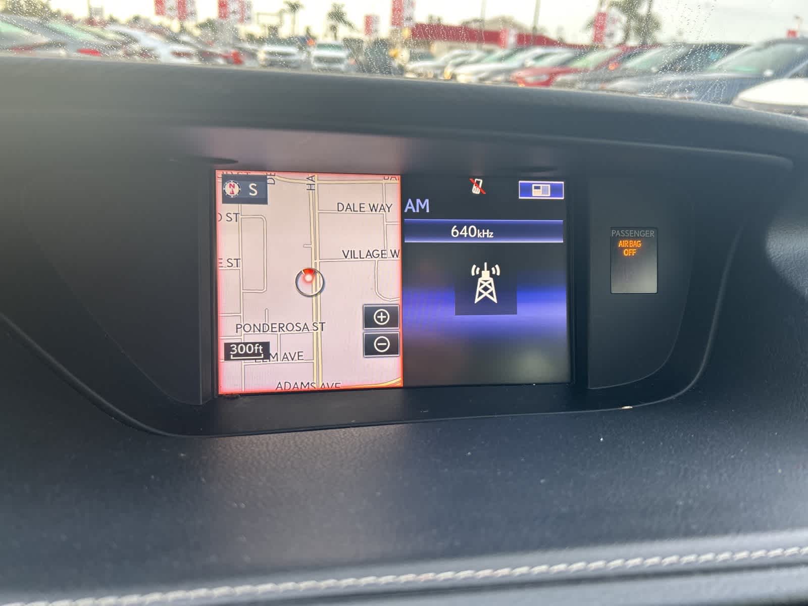 Thumbnail: 2016 Lexus ES - 32