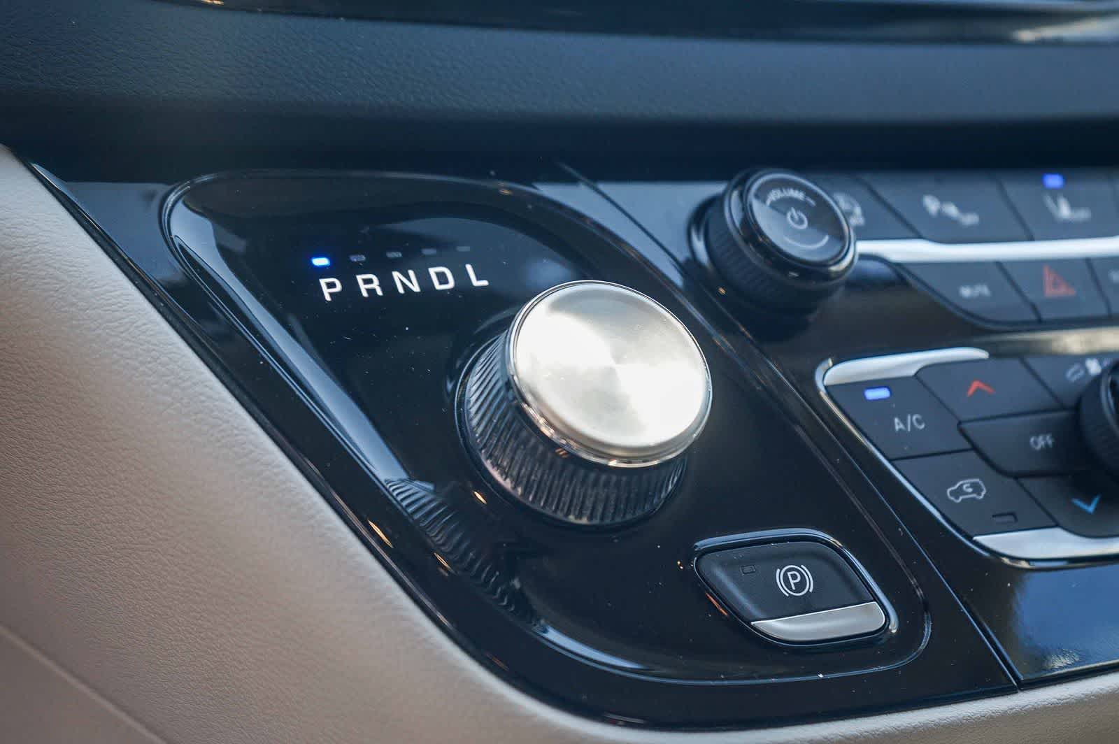 Thumbnail: 2024 Chrysler Pacifica - 18