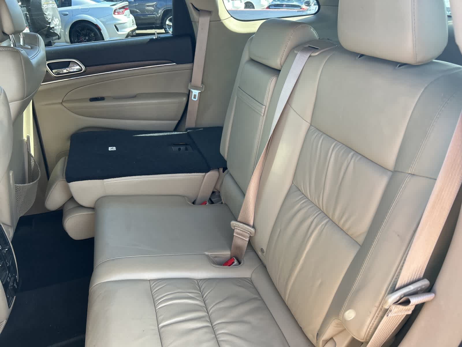 Thumbnail: 2015 Jeep Grand Cherokee - 26