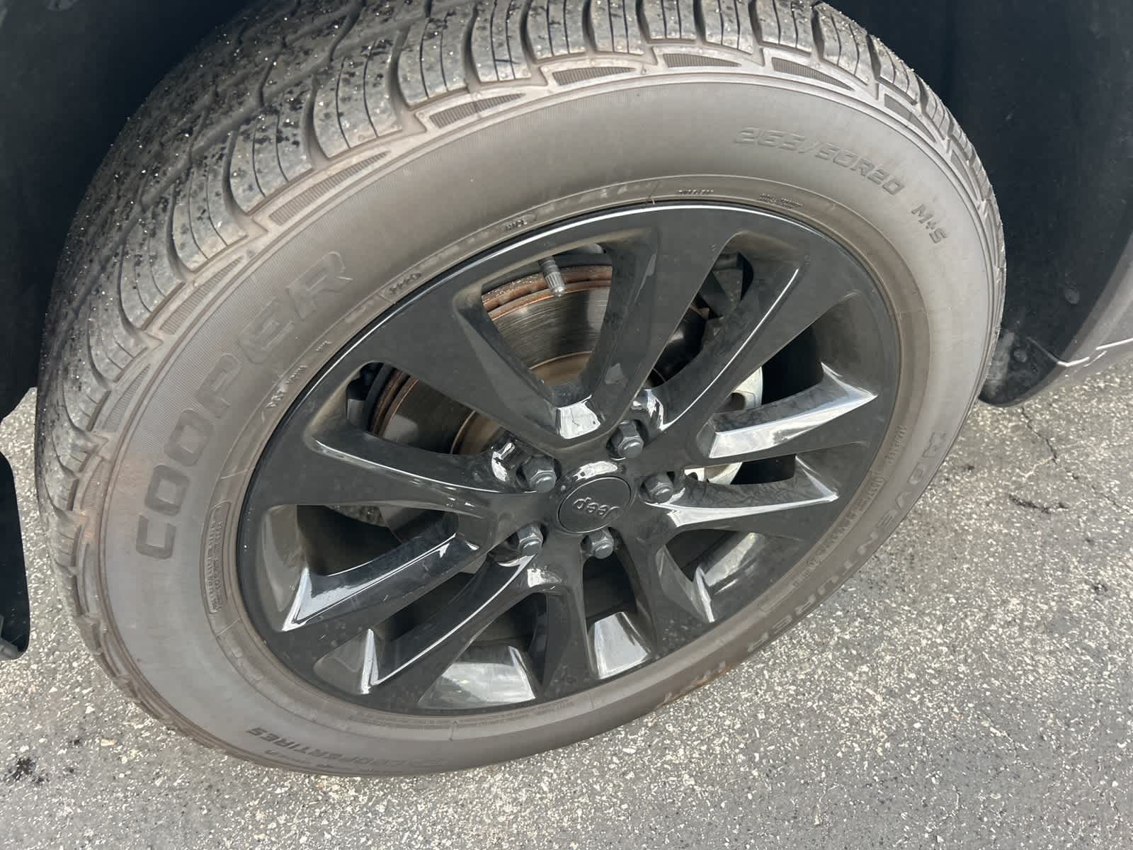 Thumbnail: 2017 Jeep Grand Cherokee - 12