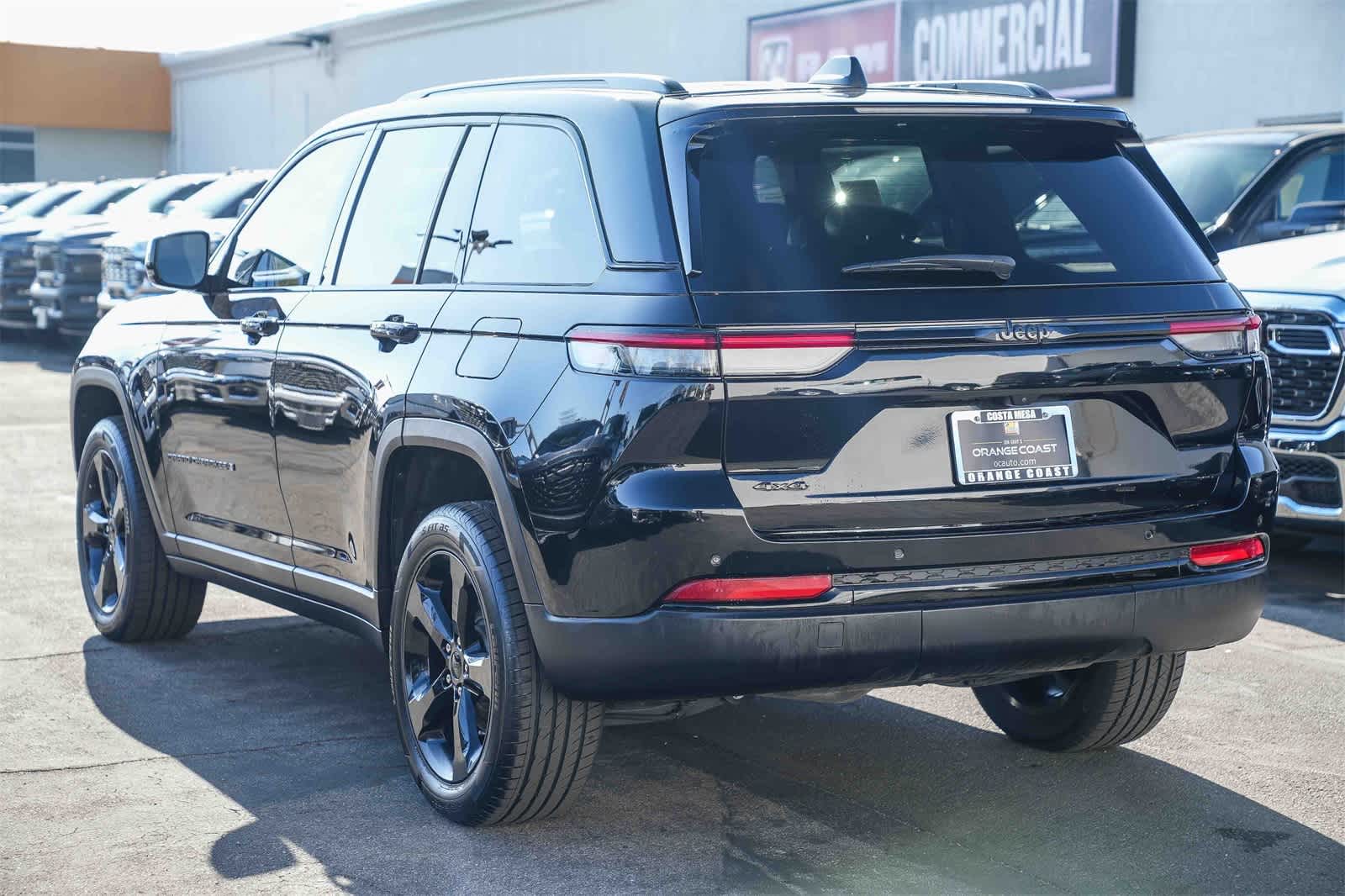 Thumbnail: 2023 Jeep Grand Cherokee - 6