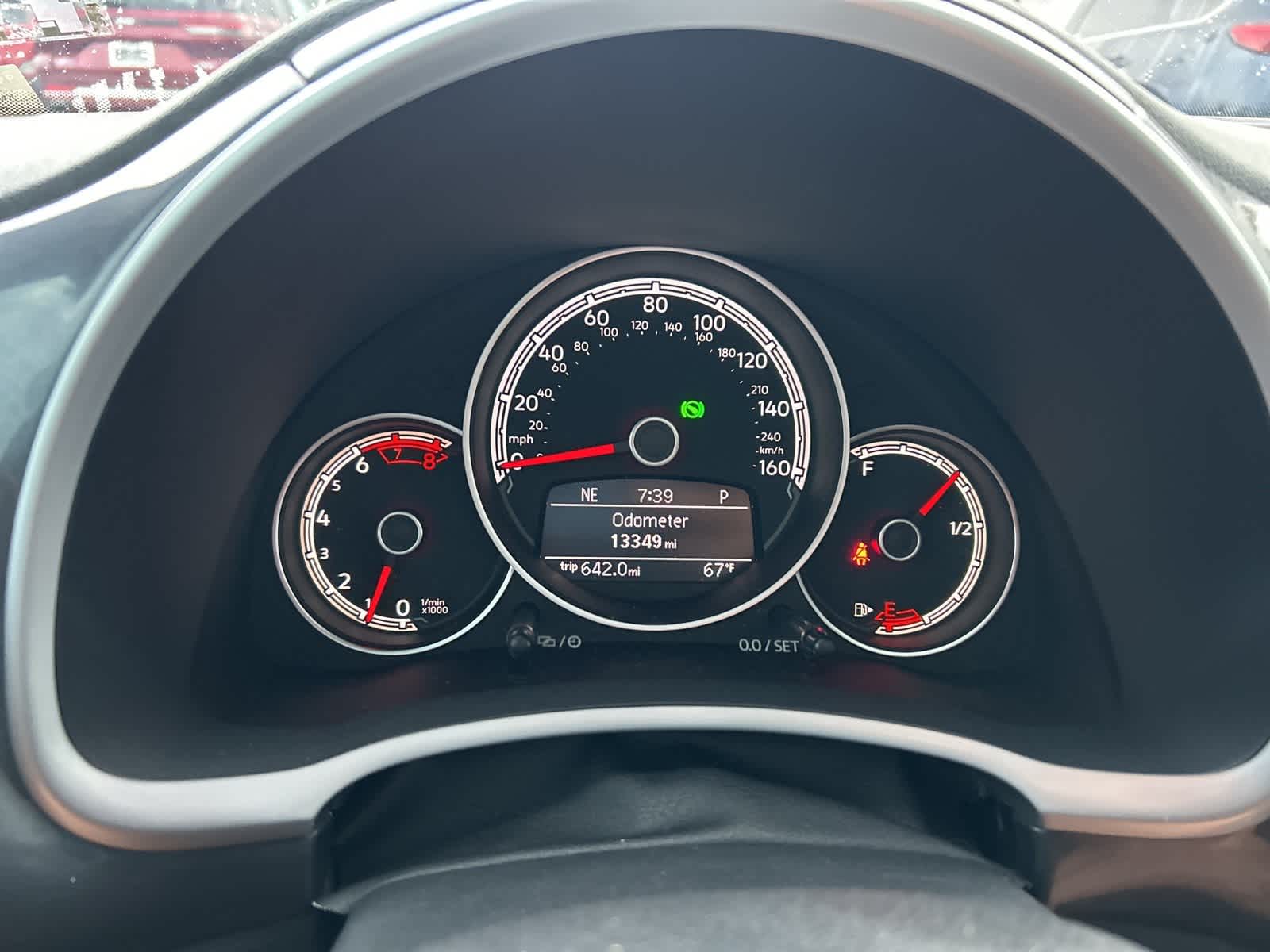 Thumbnail: 2019 Volkswagen Beetle - 29