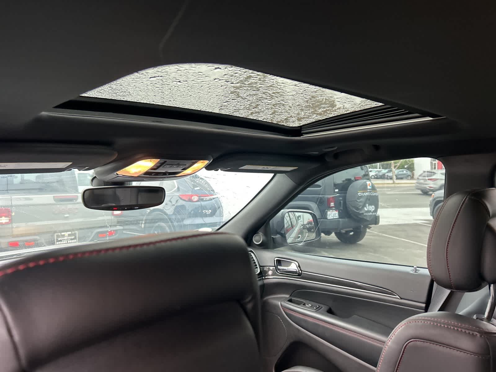 Thumbnail: 2021 Jeep Grand Cherokee - 29