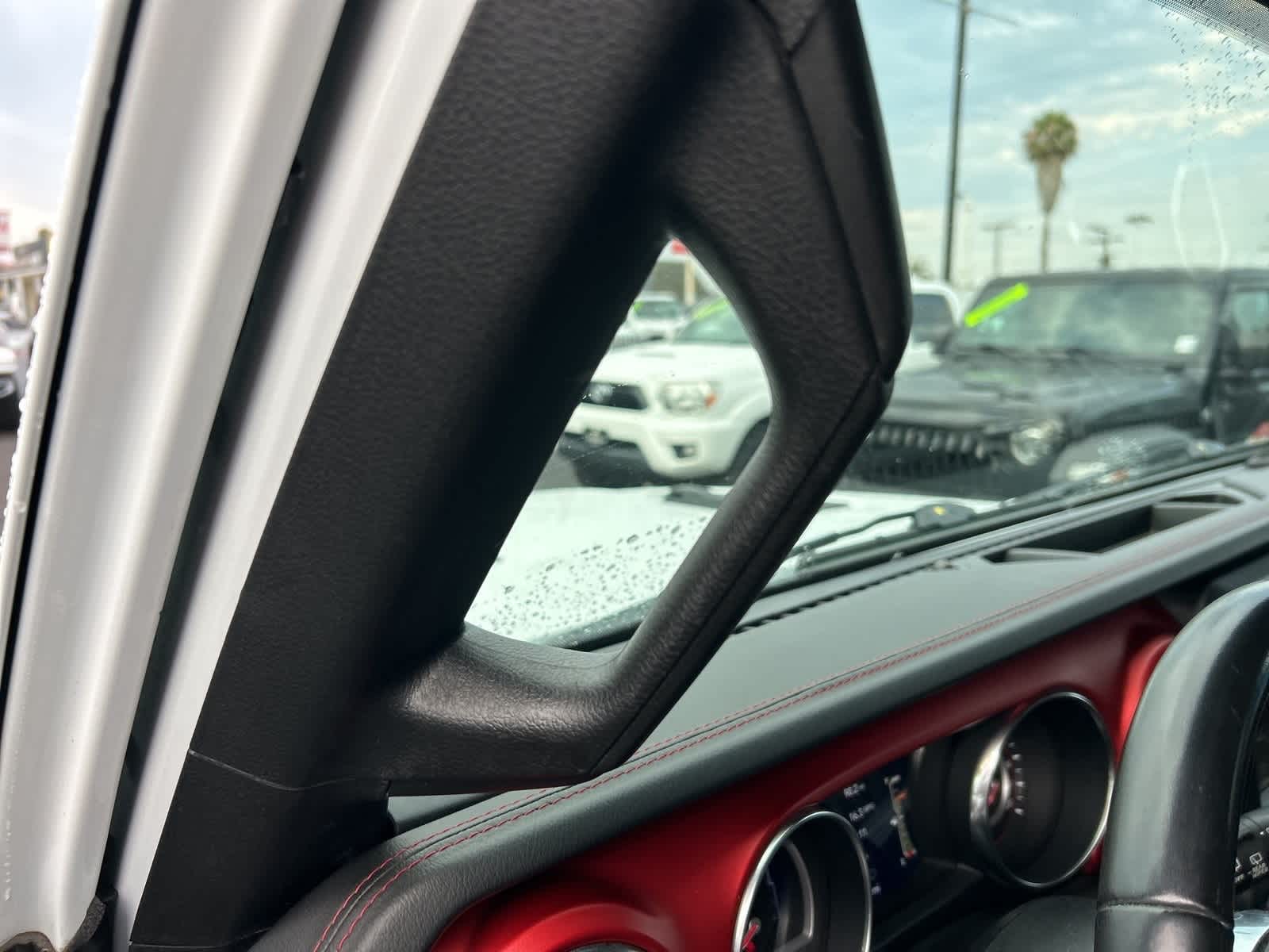 Thumbnail: 2019 Jeep Wrangler - 23