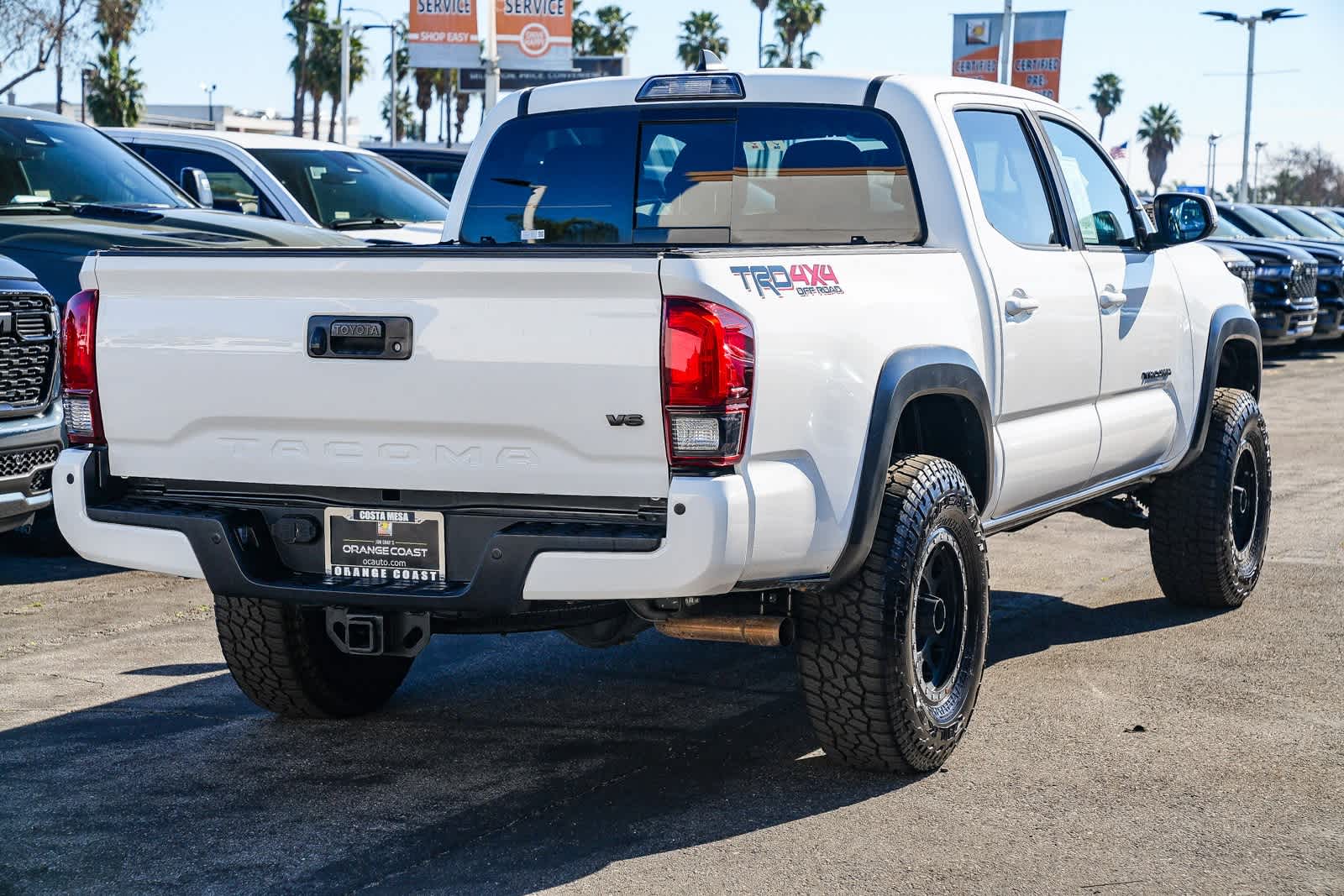 Thumbnail: 2019 Toyota Tacoma - 4