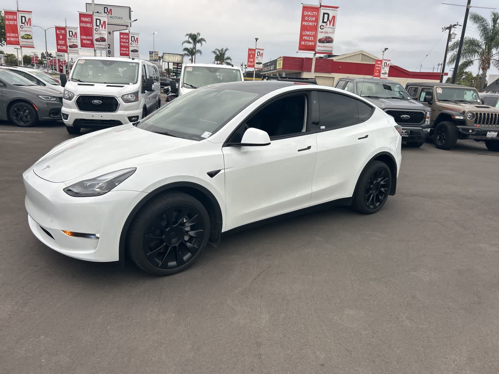 Thumbnail: 2024 Tesla Model Y - 3