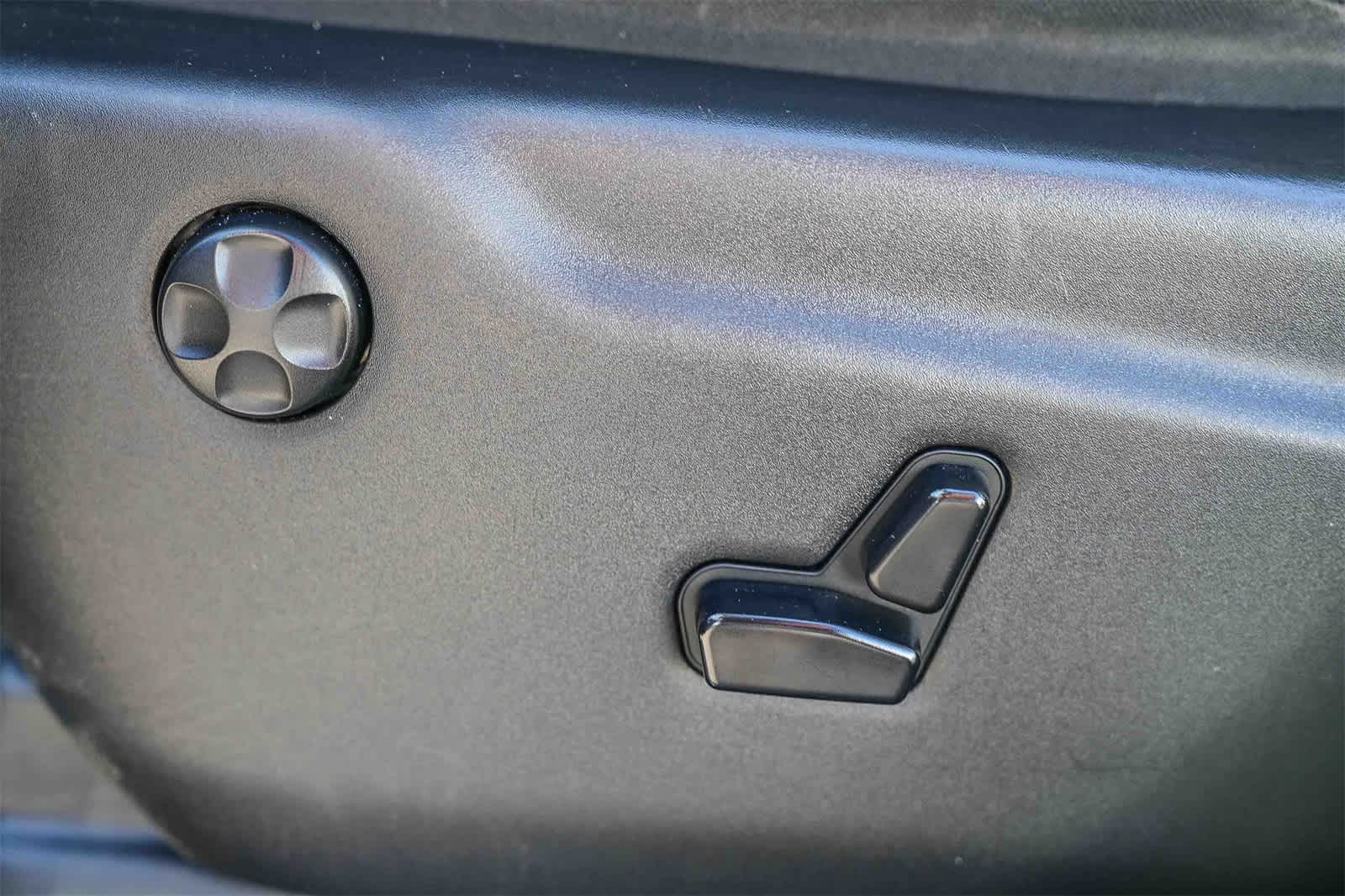 Thumbnail: 2015 Dodge Durango - 20