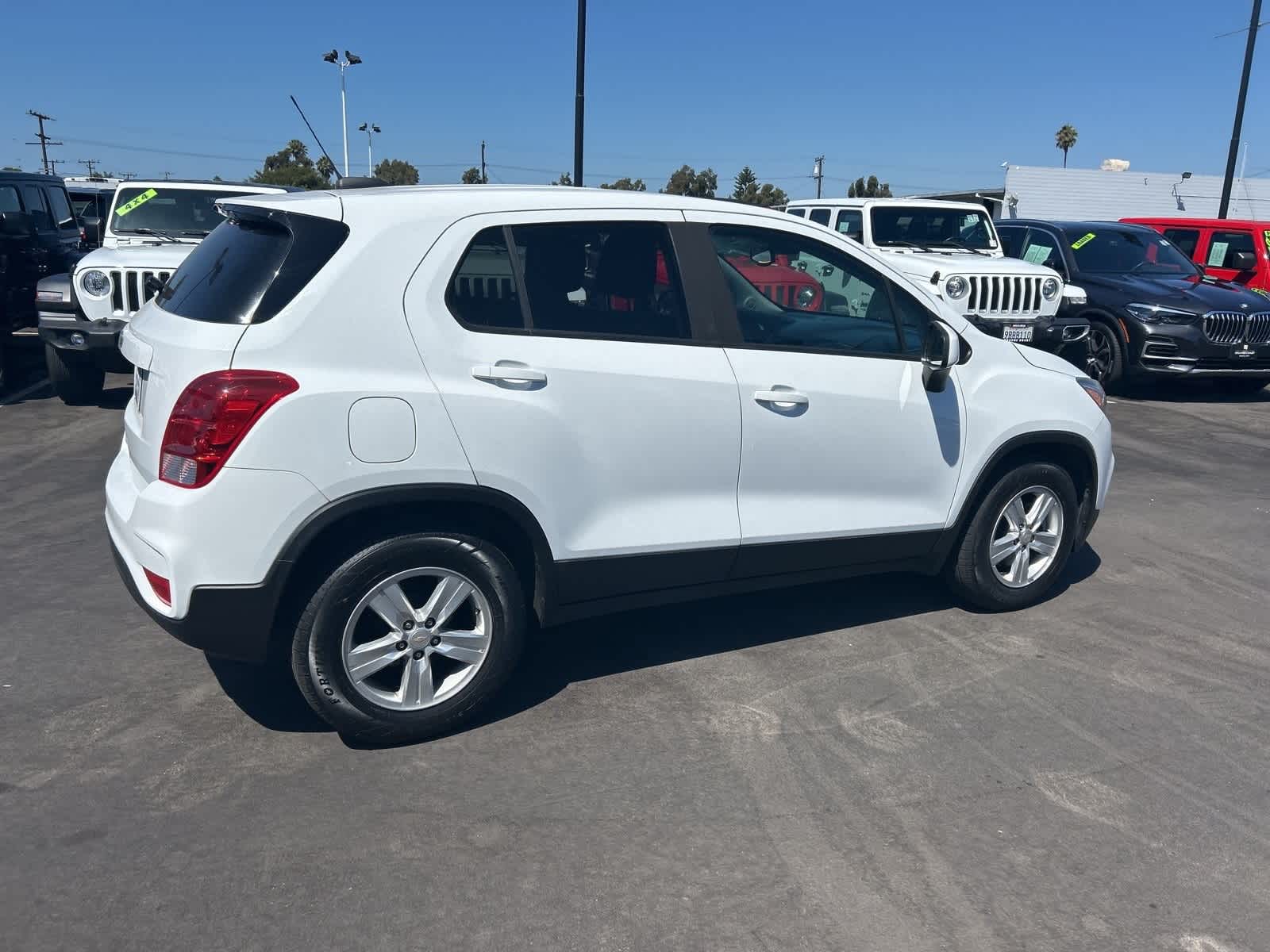 Thumbnail: 2022 Chevrolet Trax - 7