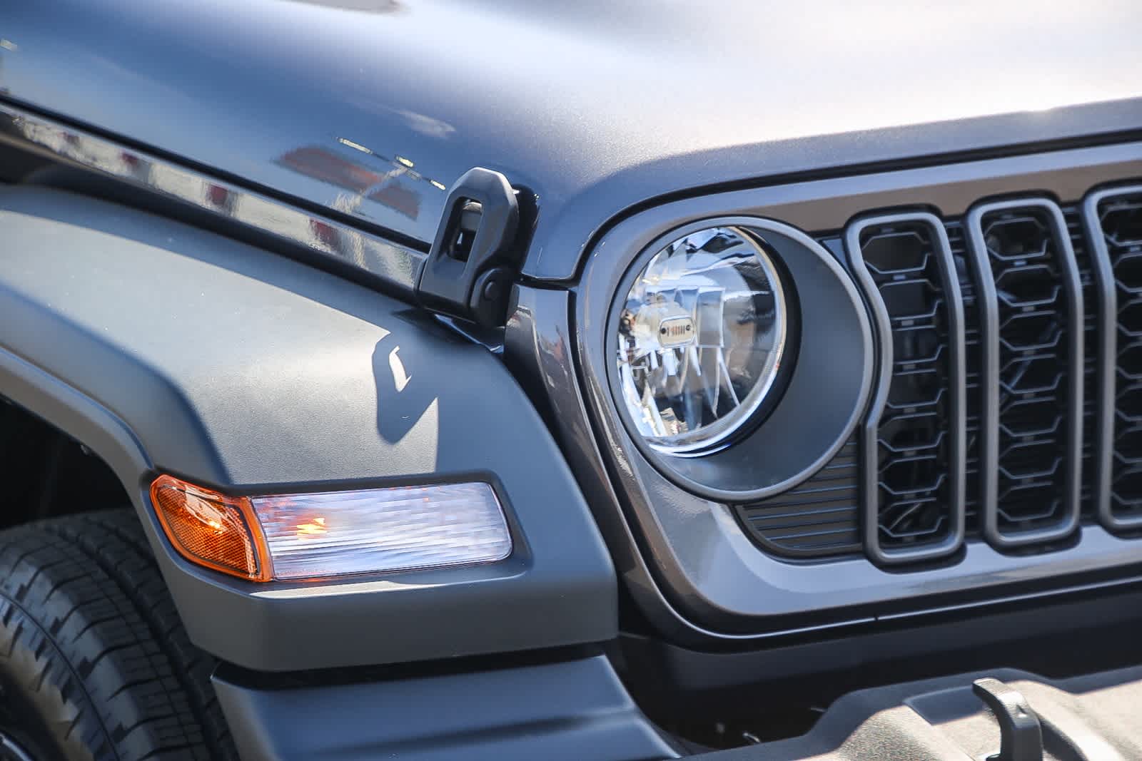 Thumbnail: 2025 Jeep Wrangler - 4