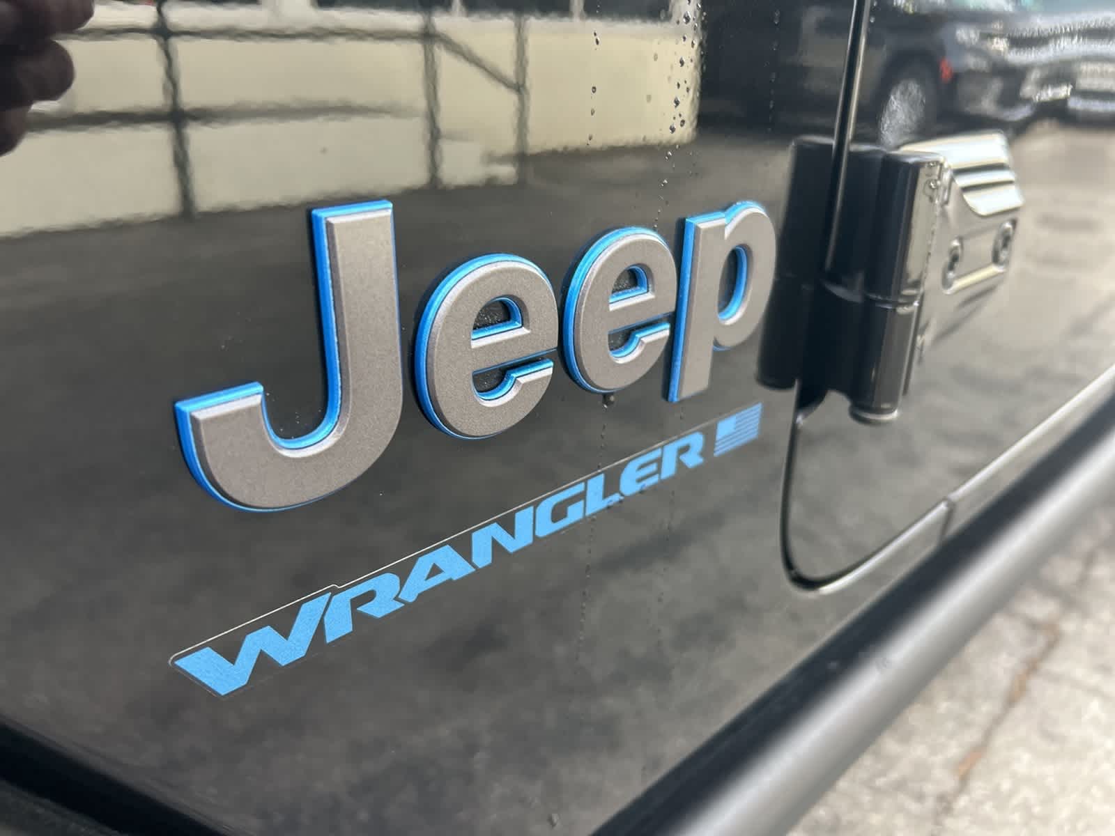 Thumbnail: 2023 Jeep Wrangler - 16