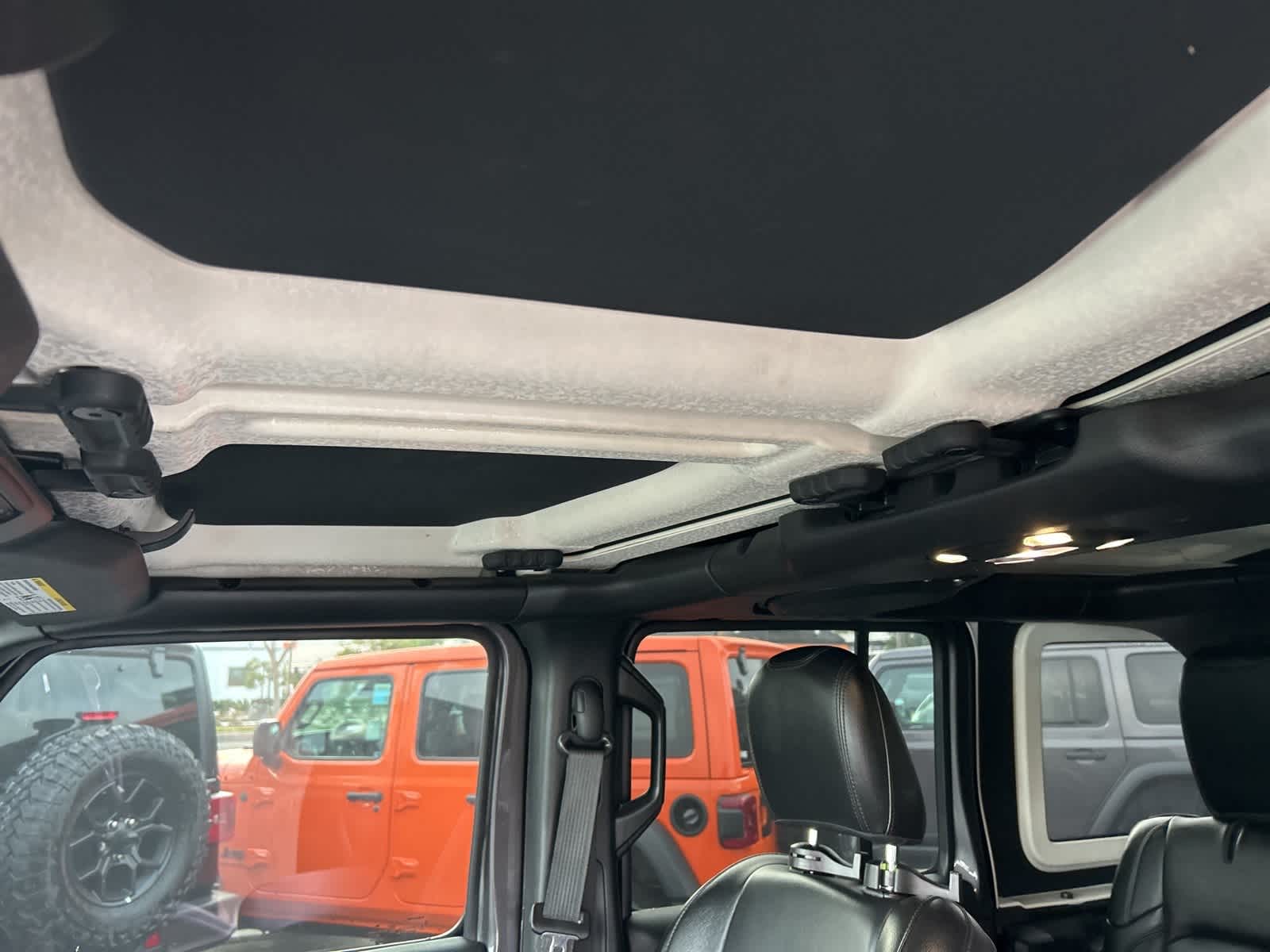 Thumbnail: 2020 Jeep Wrangler - 28