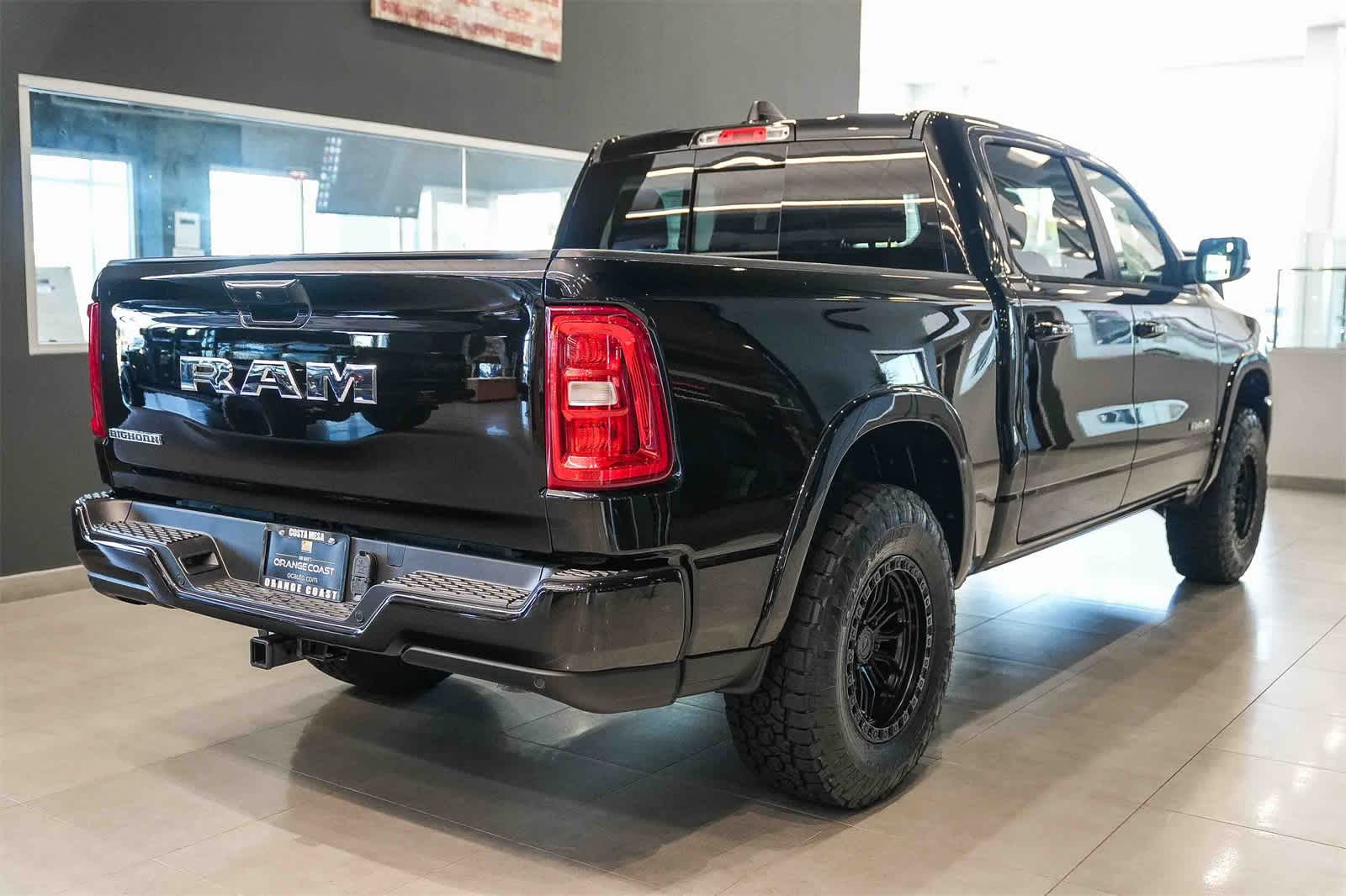 Thumbnail: 2025 RAM 1500 - 6