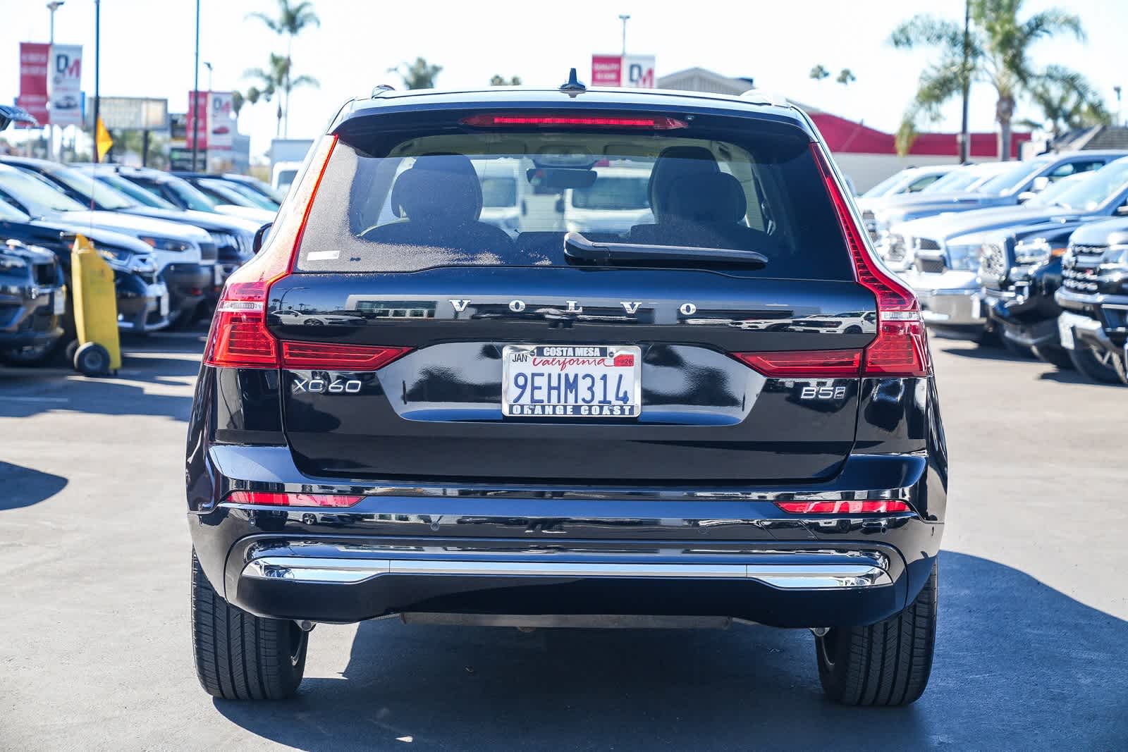 Thumbnail: 2023 Volvo XC60 - 5