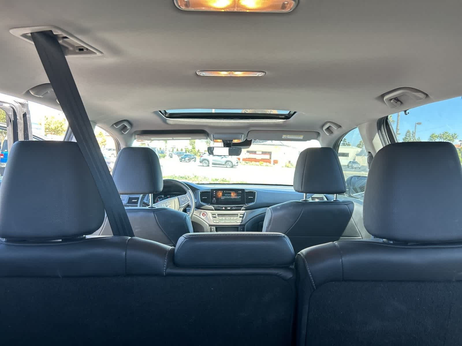 Thumbnail: 2019 Honda Pilot - 25