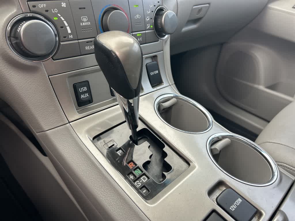 Thumbnail: 2013 Toyota Highlander - 34