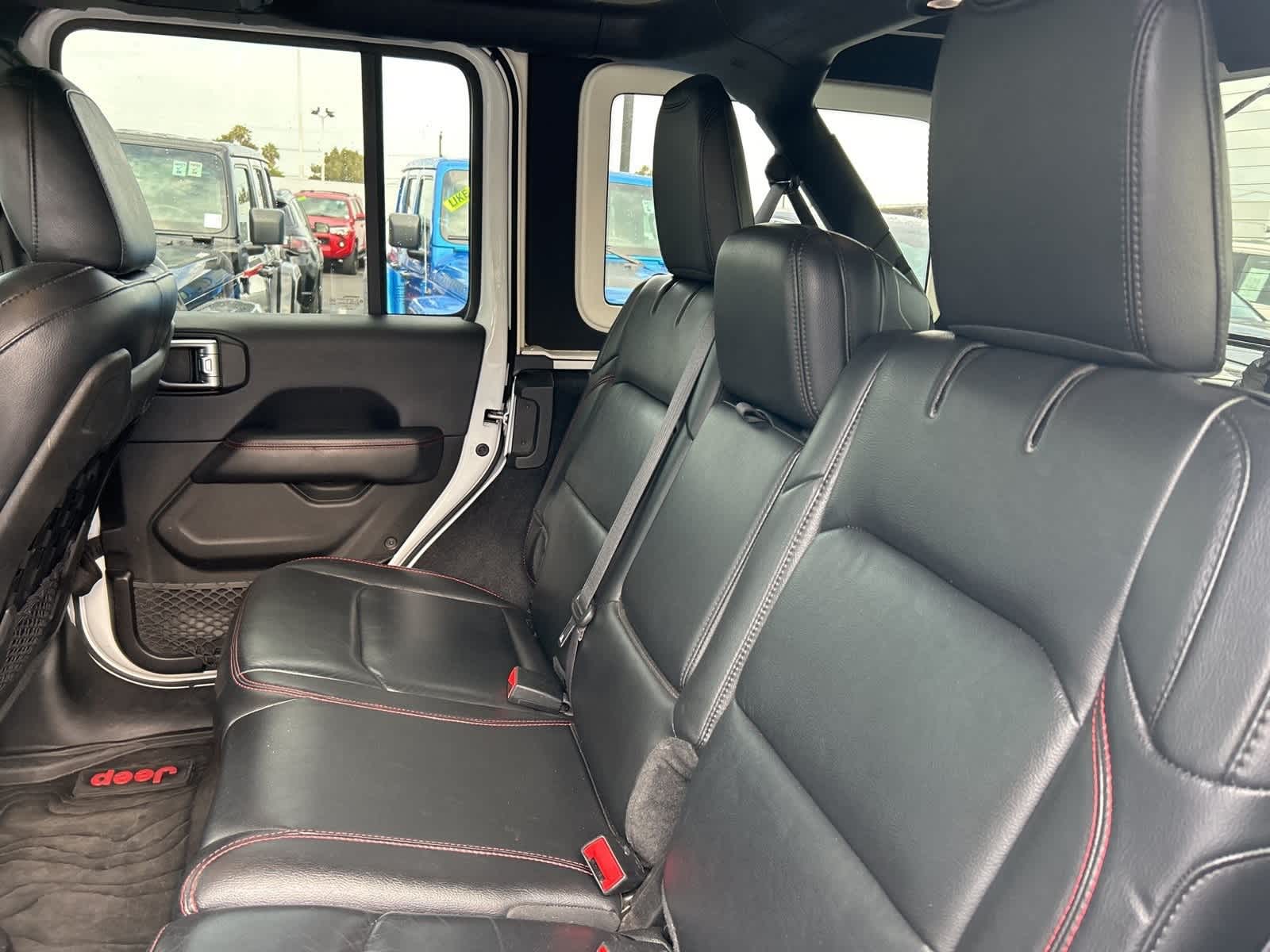 Thumbnail: 2019 Jeep Wrangler - 26