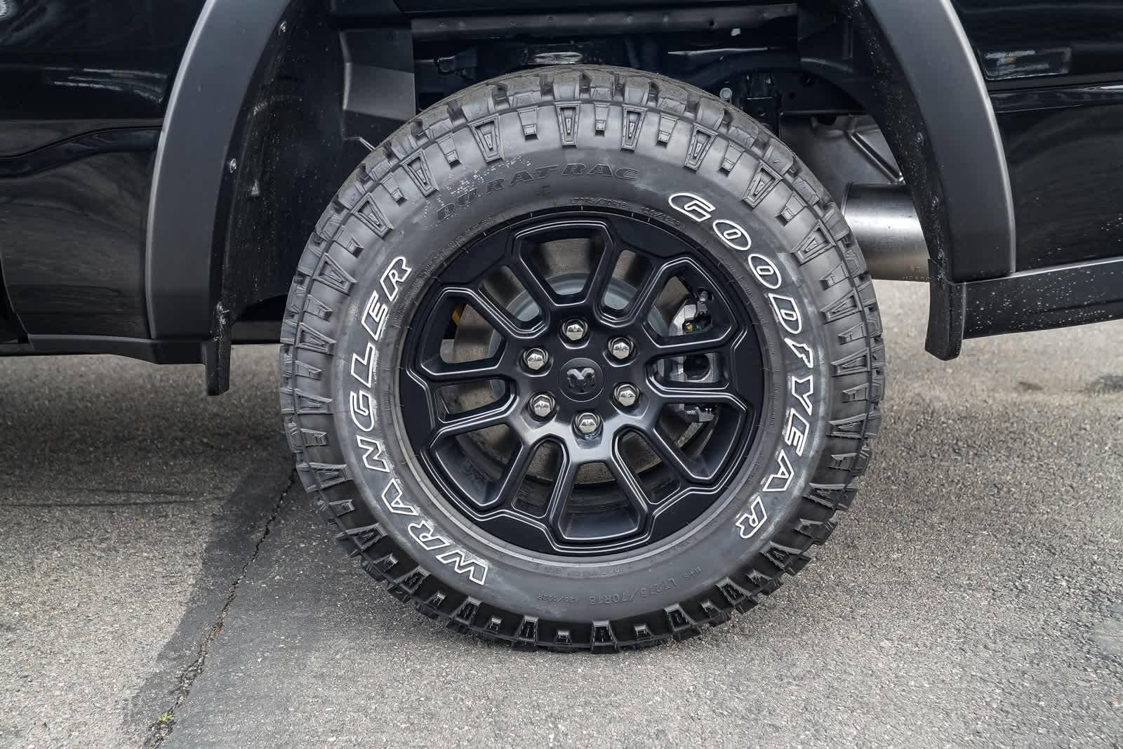 Thumbnail: 2026 RAM 1500 - 10