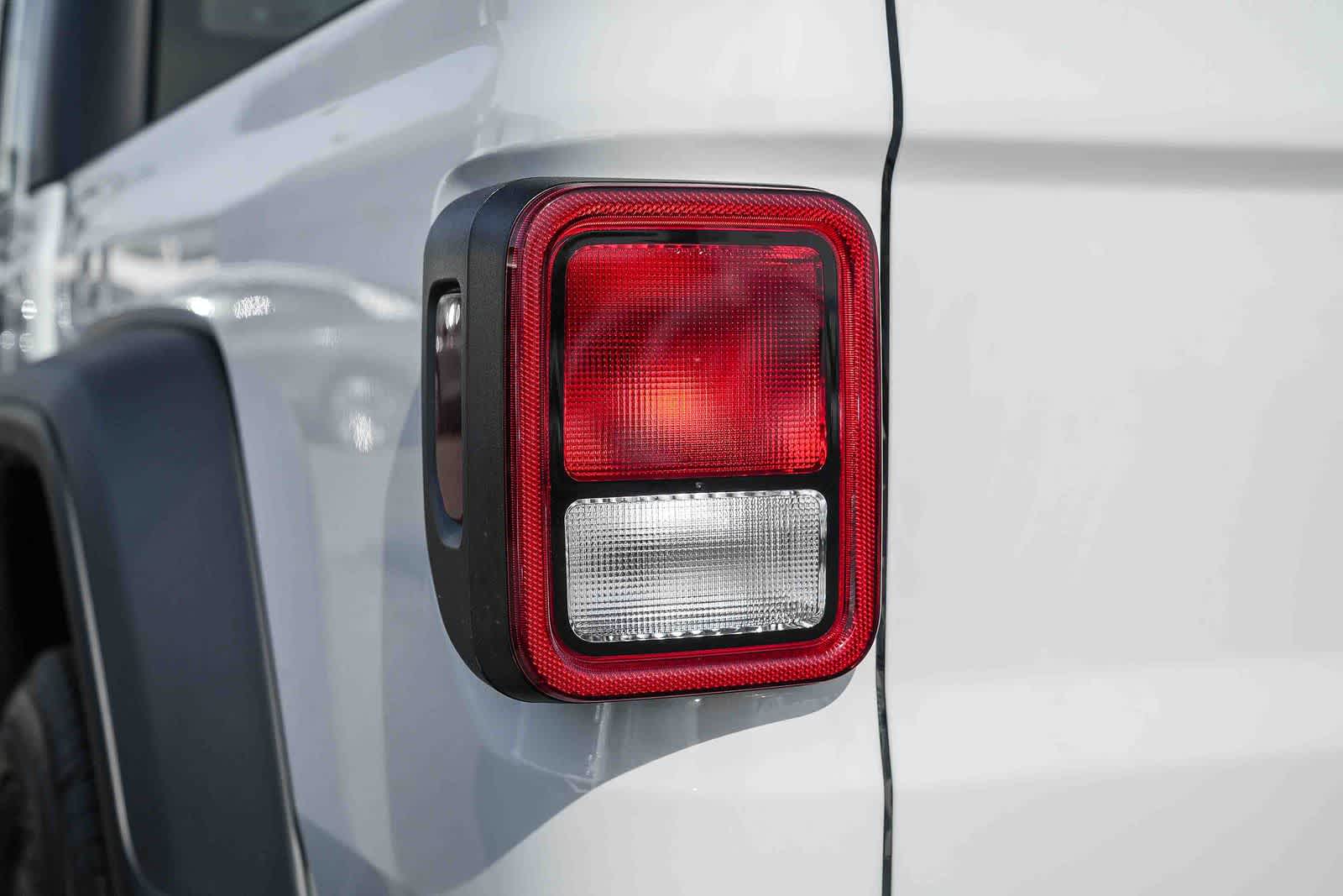 Thumbnail: 2026 Jeep Gladiator - 7