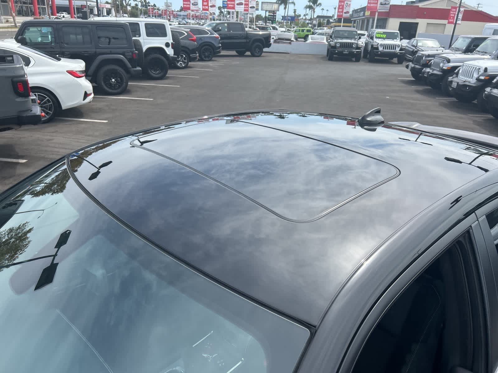 Thumbnail: 2019 Dodge Charger - 15