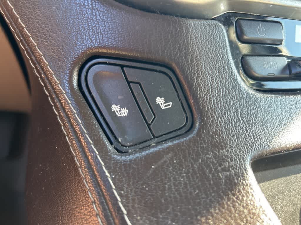 Thumbnail: 2015 Chevrolet Suburban - 38