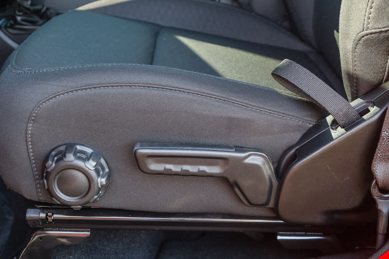 Thumbnail: 2022 Jeep Gladiator - 23