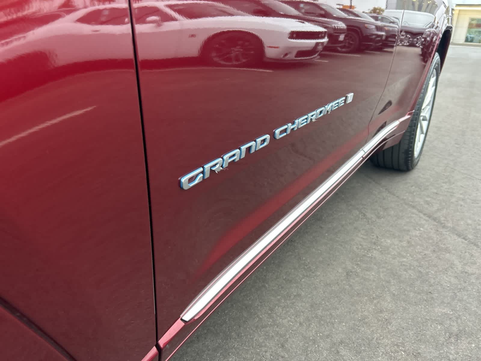 Thumbnail: 2022 Jeep Grand Cherokee - 13