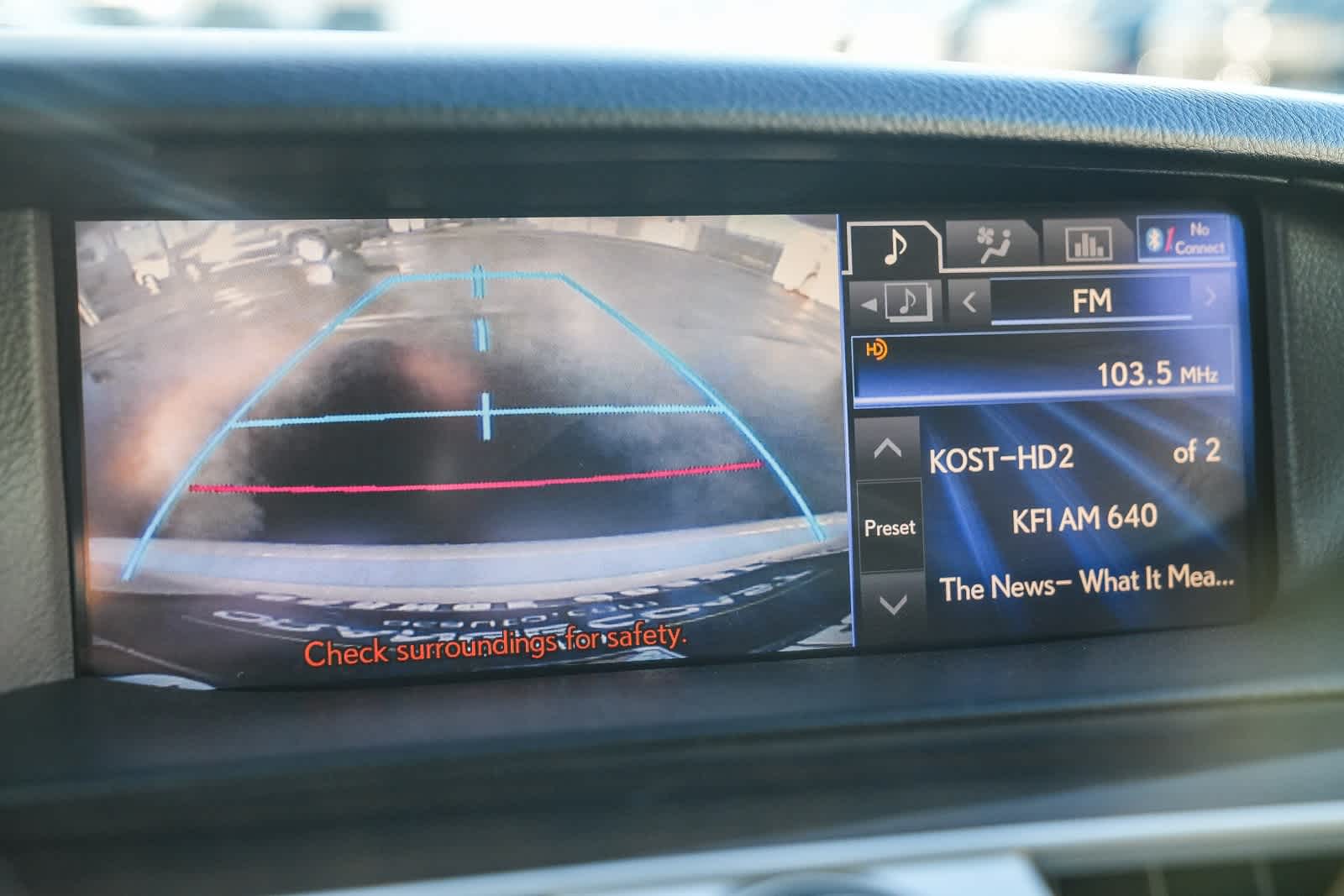 Thumbnail: 2013 Lexus LS - 22