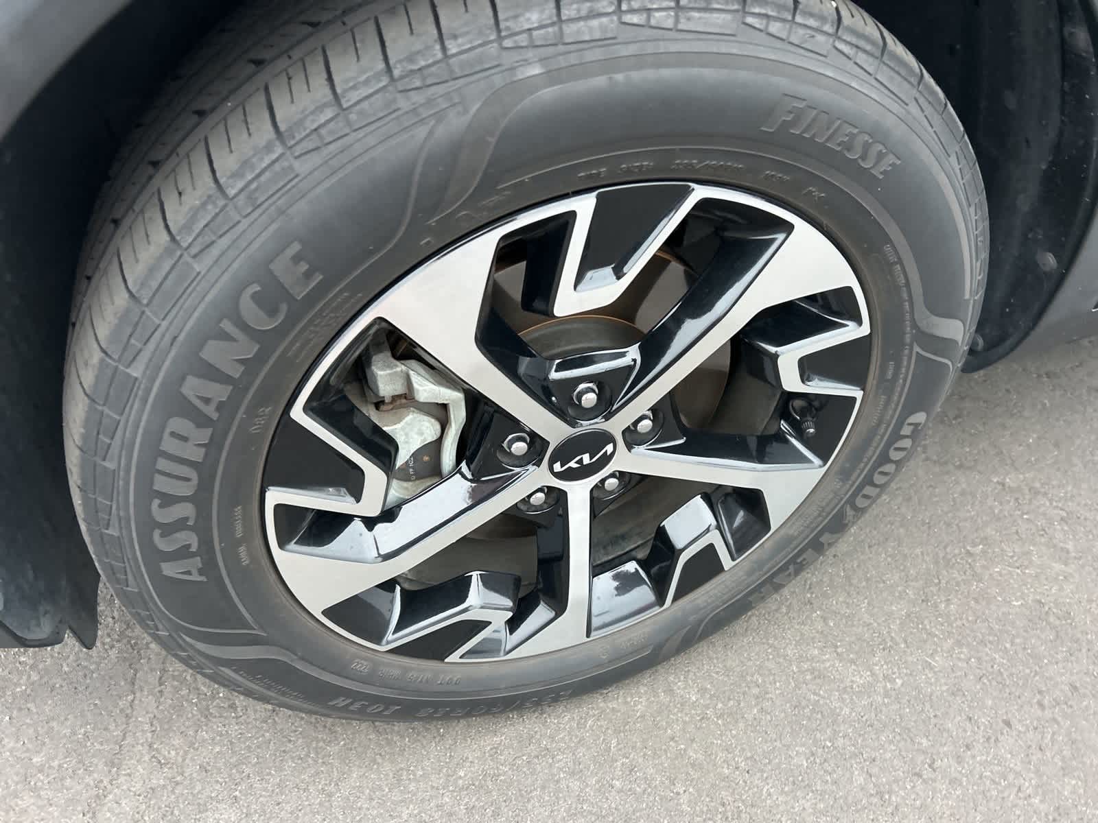 Thumbnail: 2023 Kia Sportage - 10