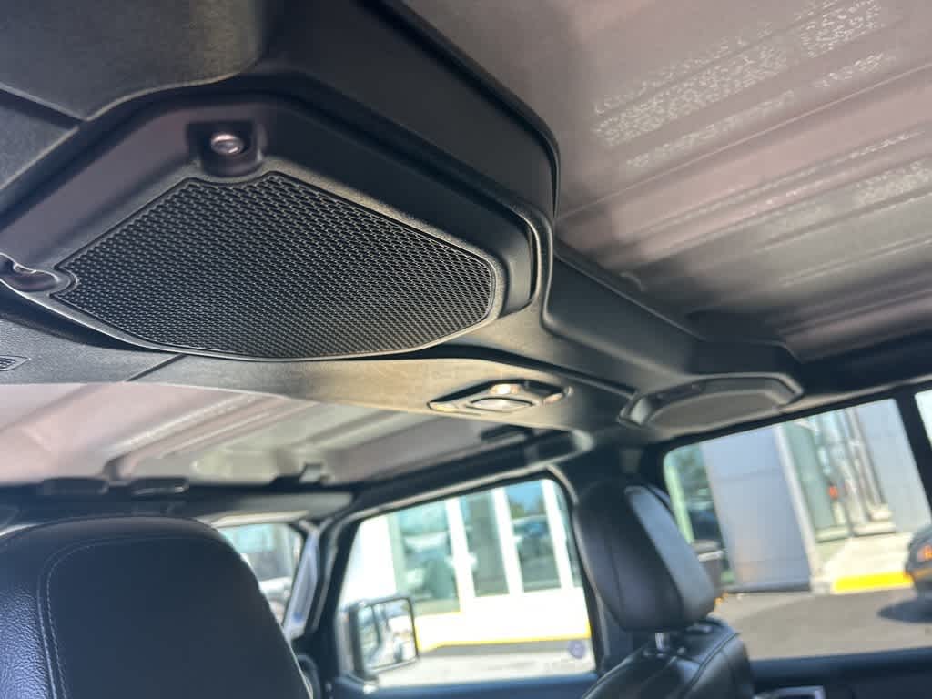 2023 Jeep Gladiator Overland 25