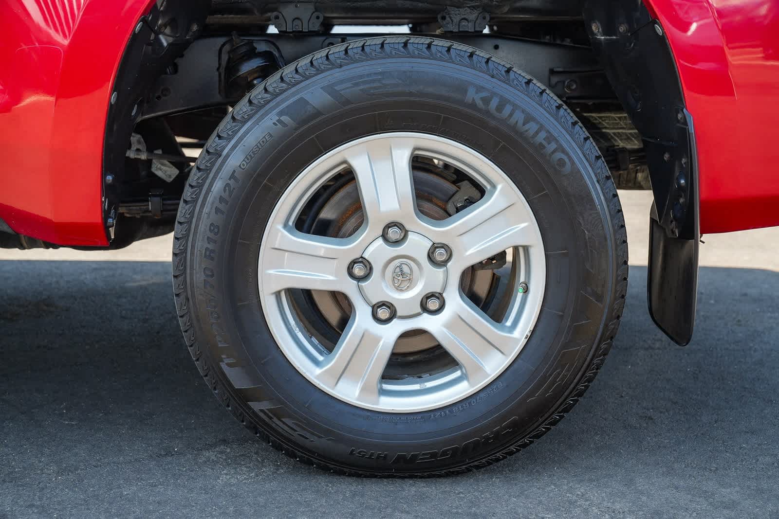 Thumbnail: 2011 Toyota Tundra - 10