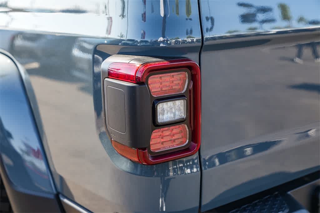 Thumbnail: 2025 Jeep Gladiator - 7