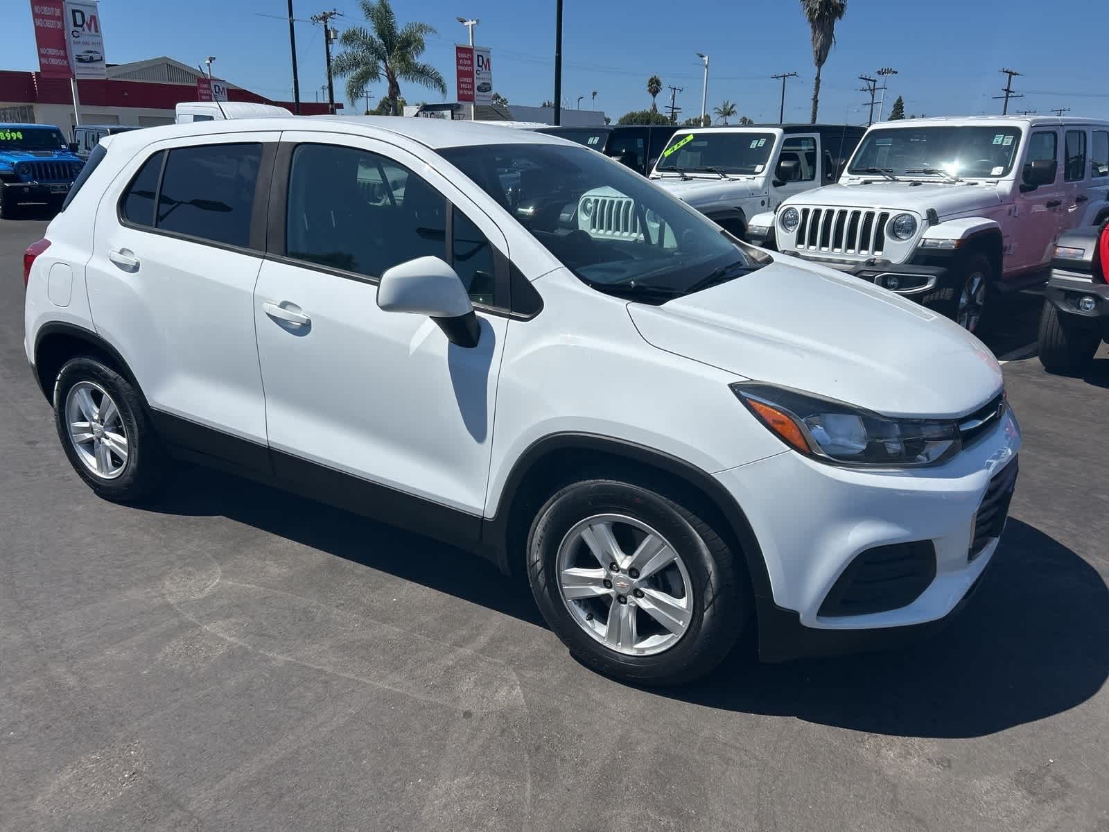 Thumbnail: 2022 Chevrolet Trax - 8