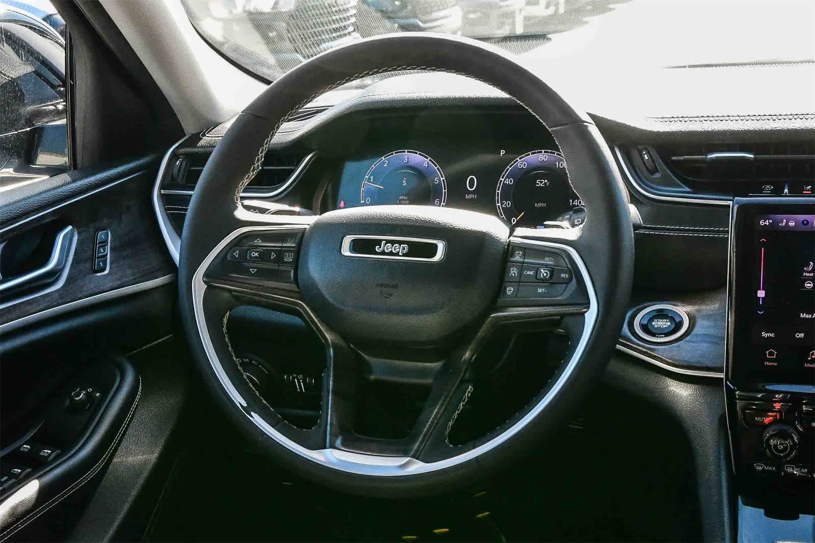 Thumbnail: 2023 Jeep Grand Cherokee - 14