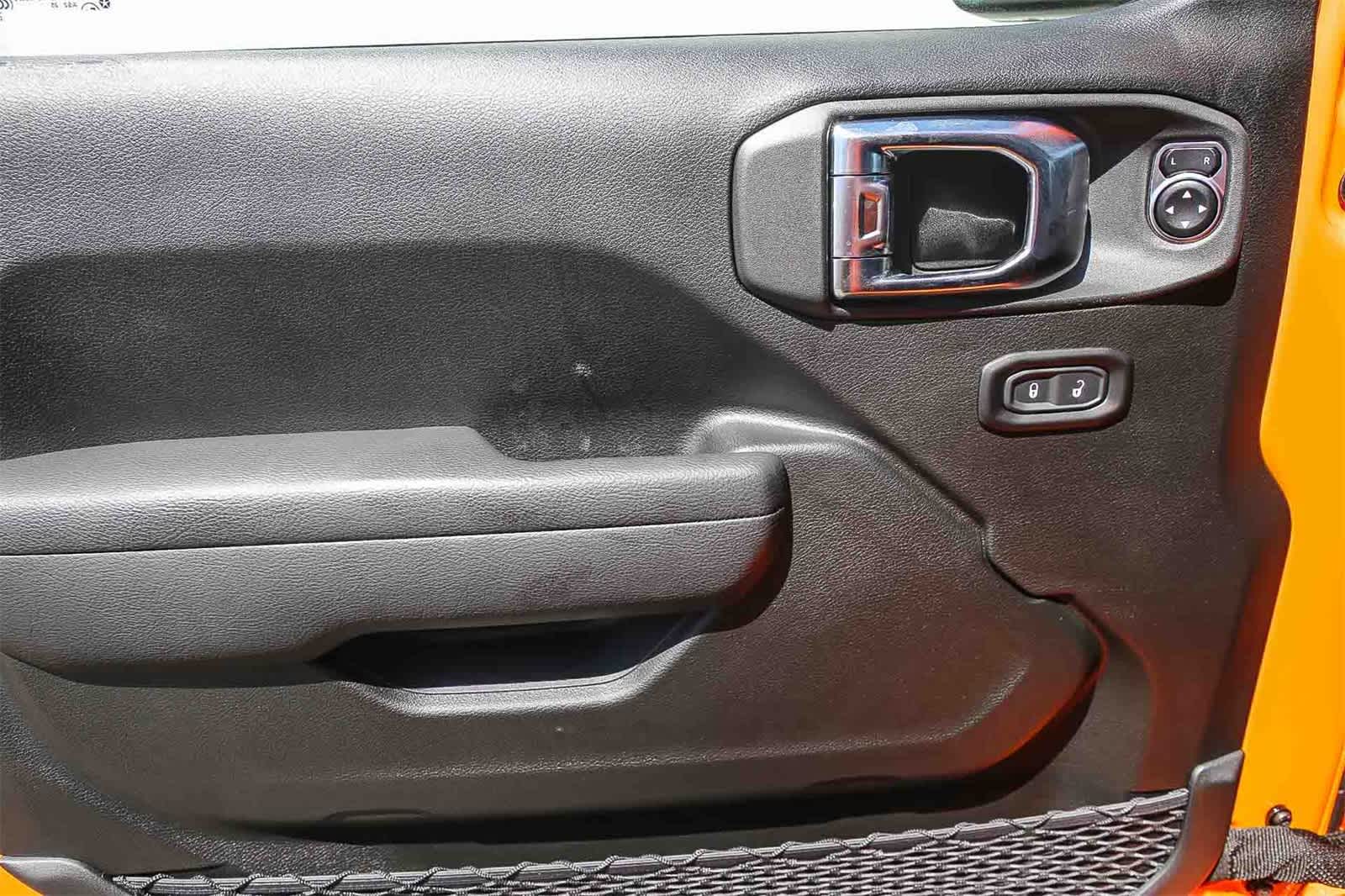 Thumbnail: 2025 Jeep Gladiator - 22