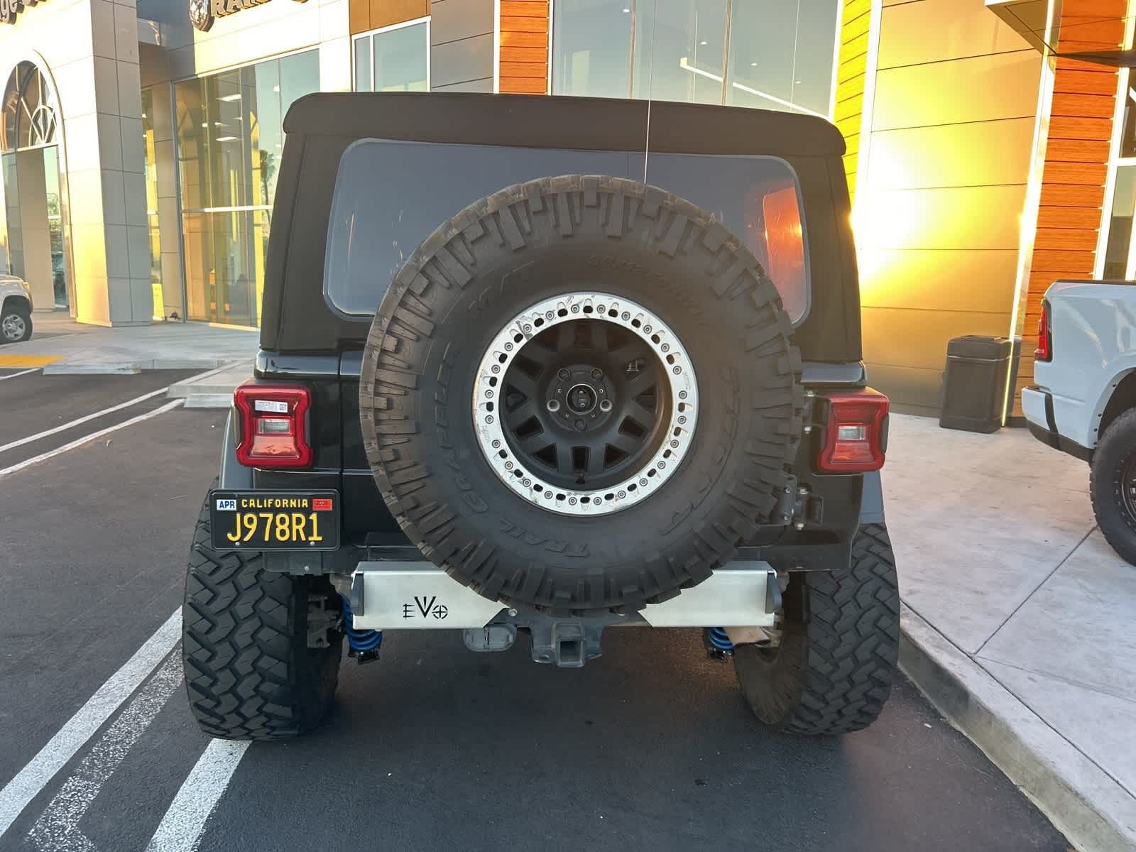 Thumbnail: 2021 Jeep Wrangler - 7