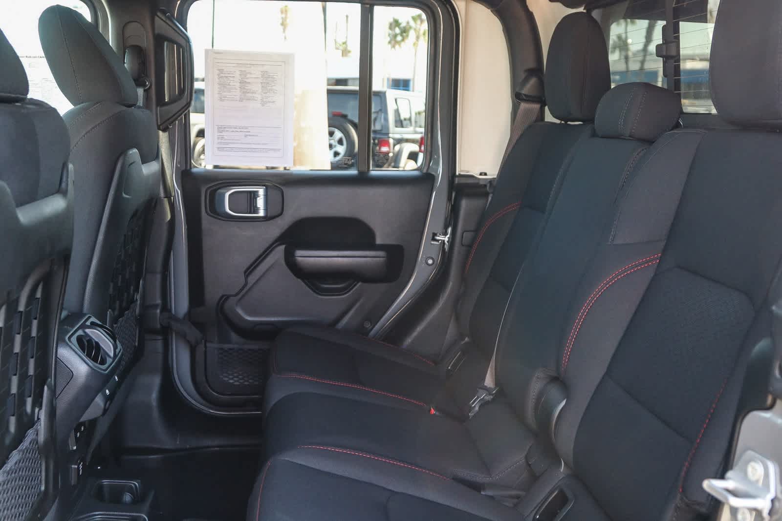 Thumbnail: 2021 Jeep Gladiator - 21