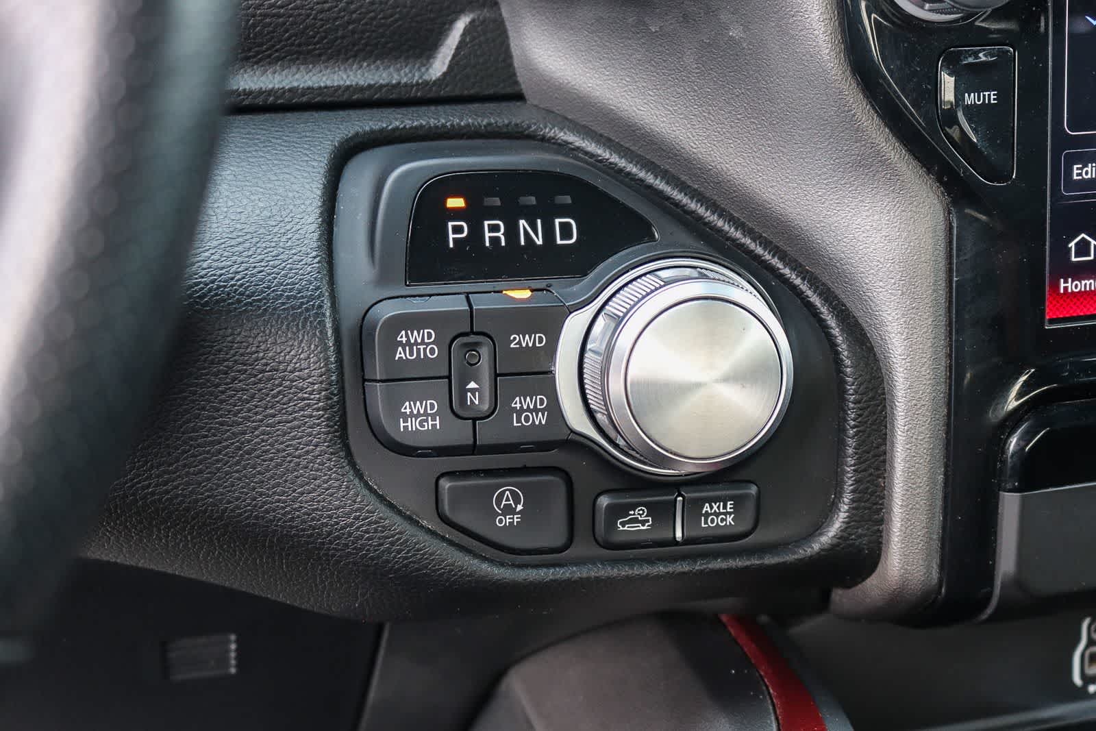 Thumbnail: 2025 RAM 1500 - 17