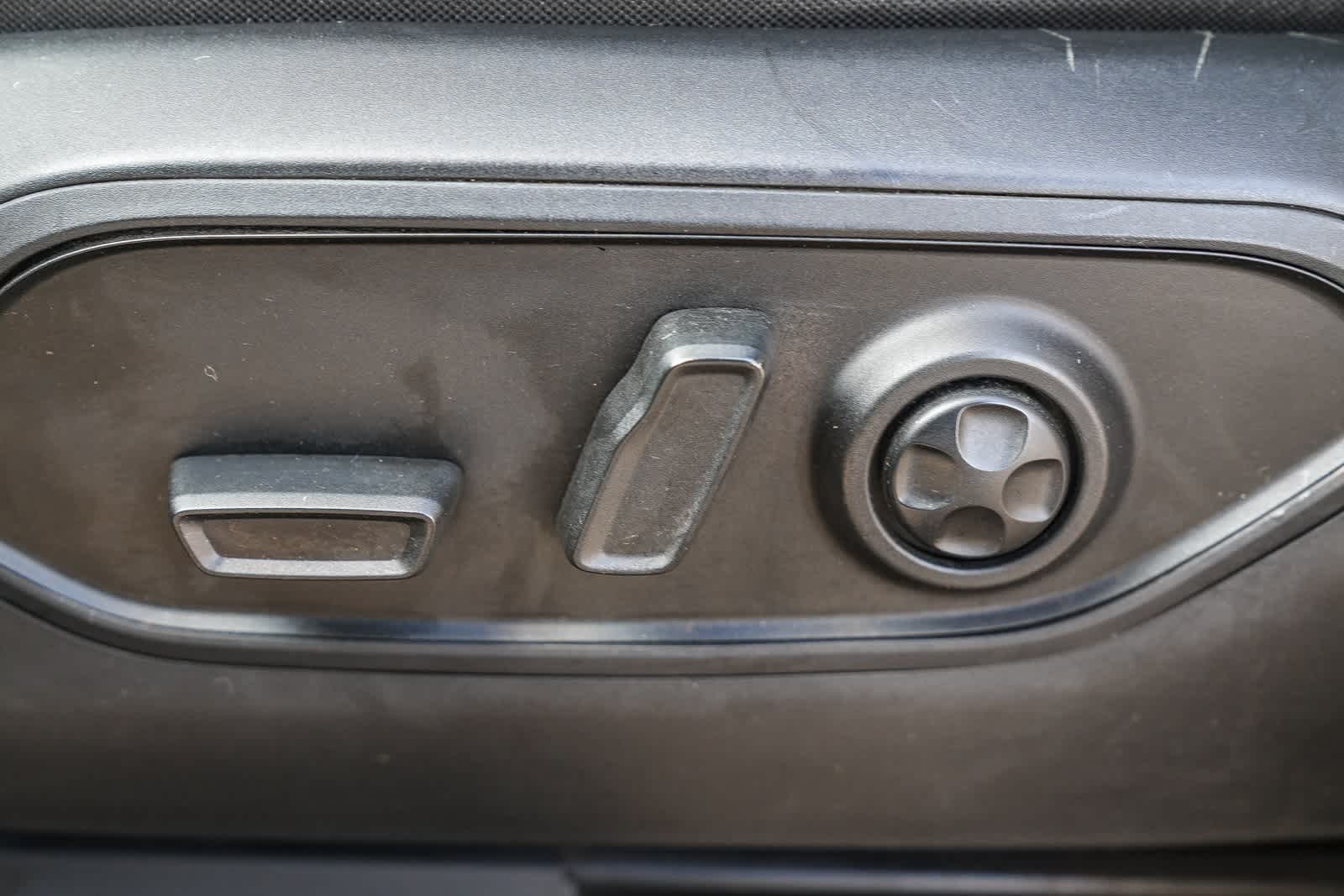 Thumbnail: 2021 Jeep Grand Cherokee L - 20