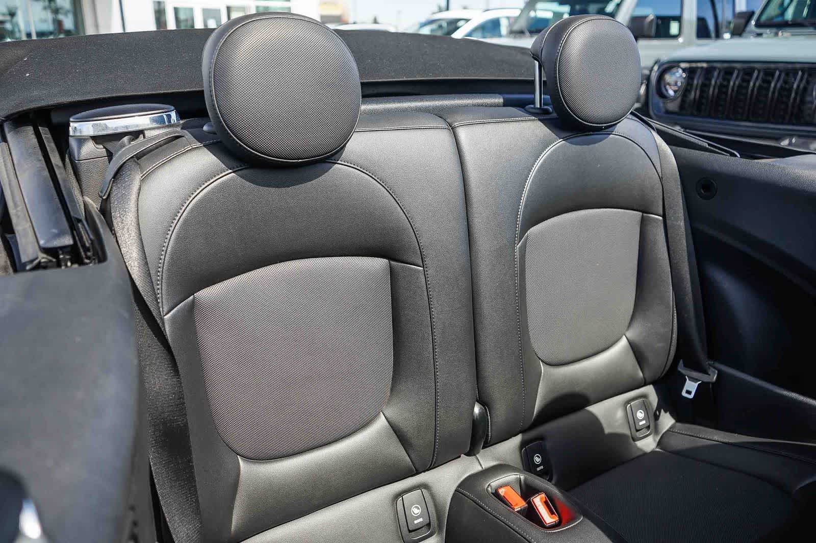 Thumbnail: 2021 MINI Cooper Convertible - 17