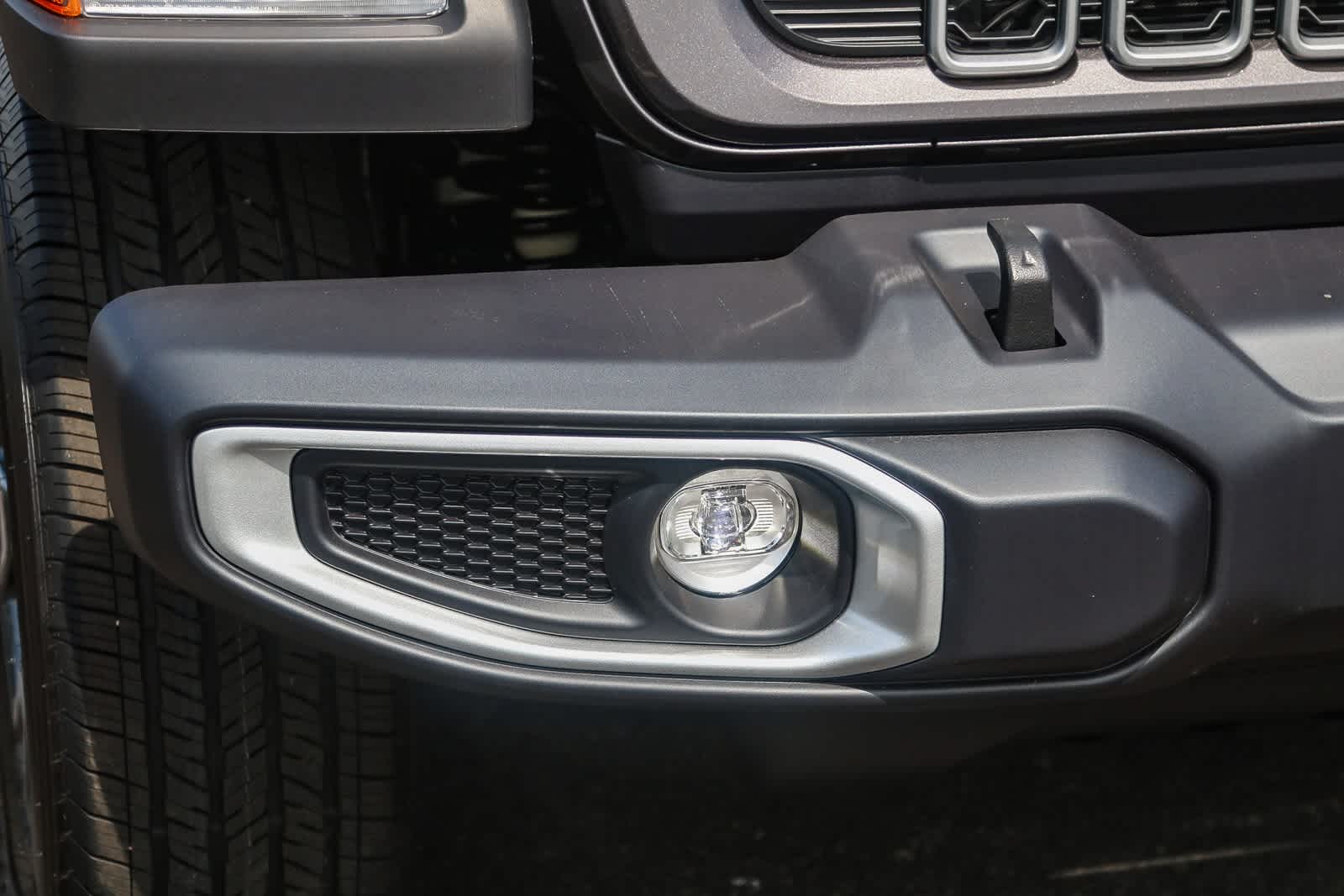 Thumbnail: 2025 Jeep Wrangler - 5