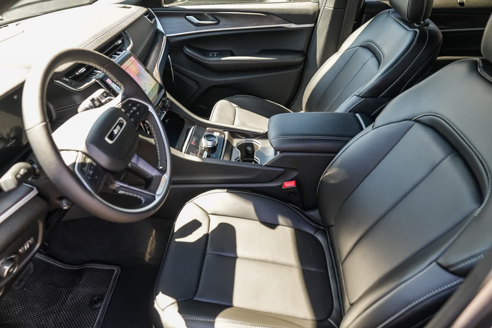 Thumbnail: 2025 Jeep Grand Cherokee L - 19