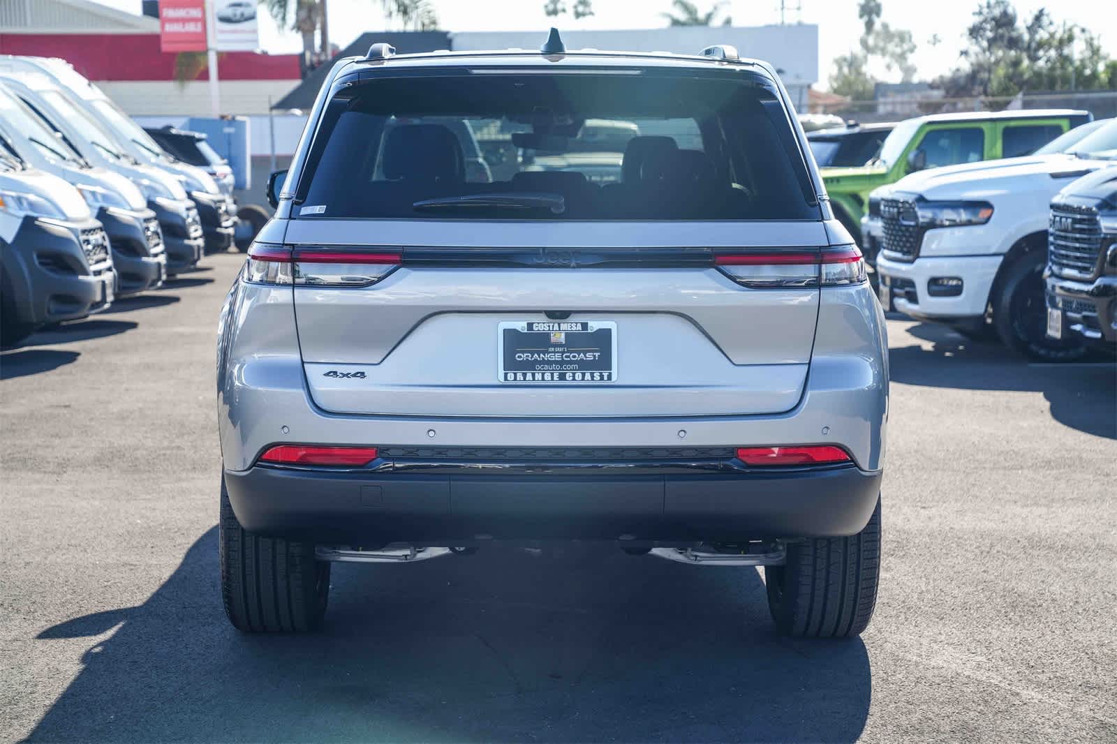 Thumbnail: 2025 Jeep Grand Cherokee - 5