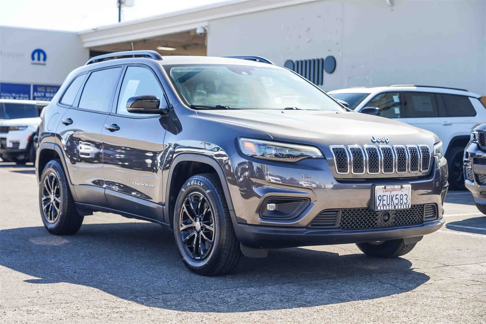 Thumbnail: 2022 Jeep Cherokee - 5