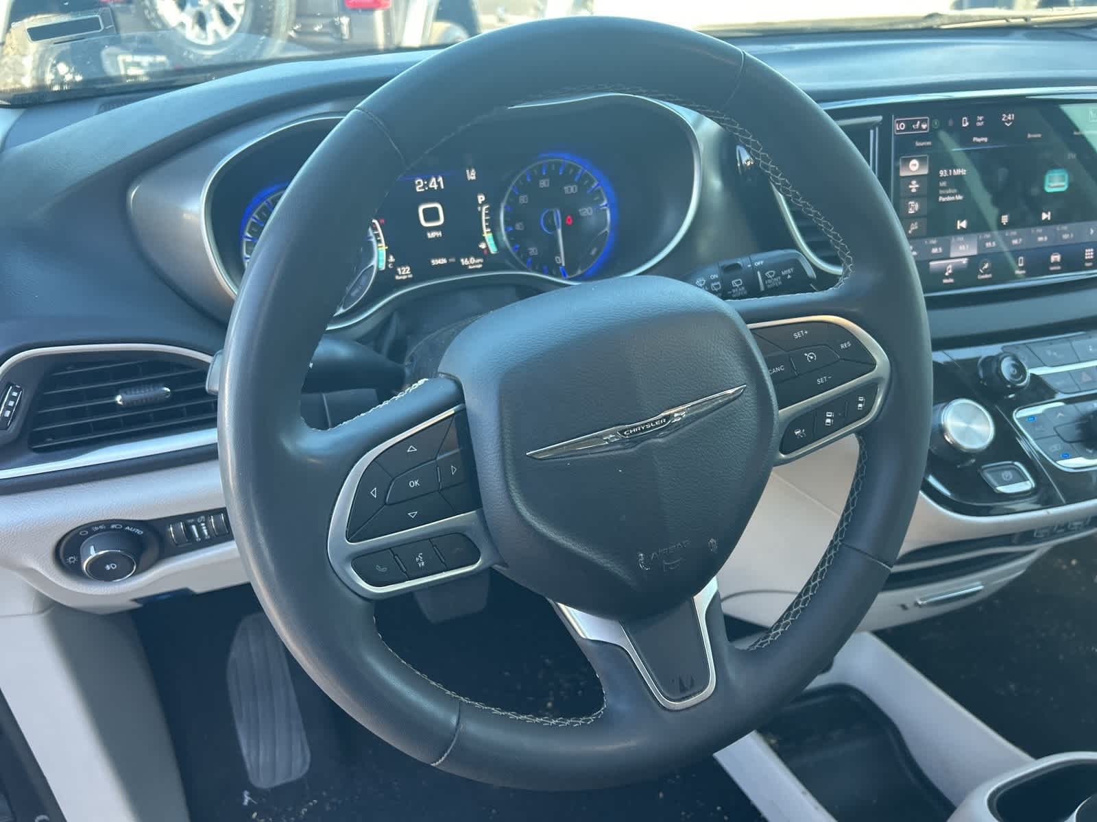 Thumbnail: 2024 Chrysler Pacifica - 29