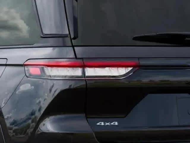 Thumbnail: 2026 Jeep Grand Cherokee - 30